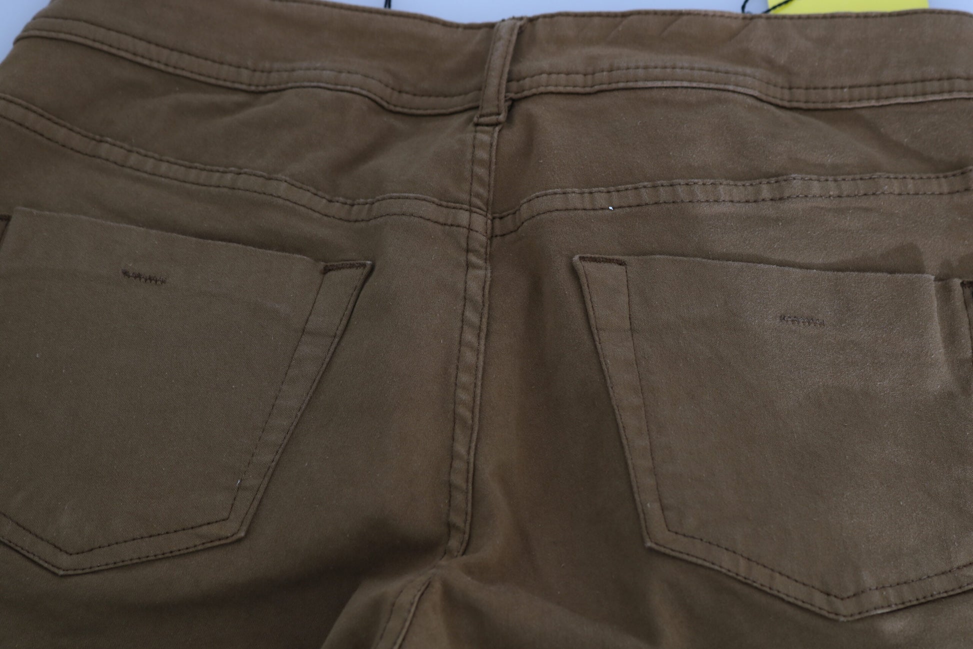 Braune Skinny-Jeans aus Baumwolle mit mittlerer Taille und schmaler Passform