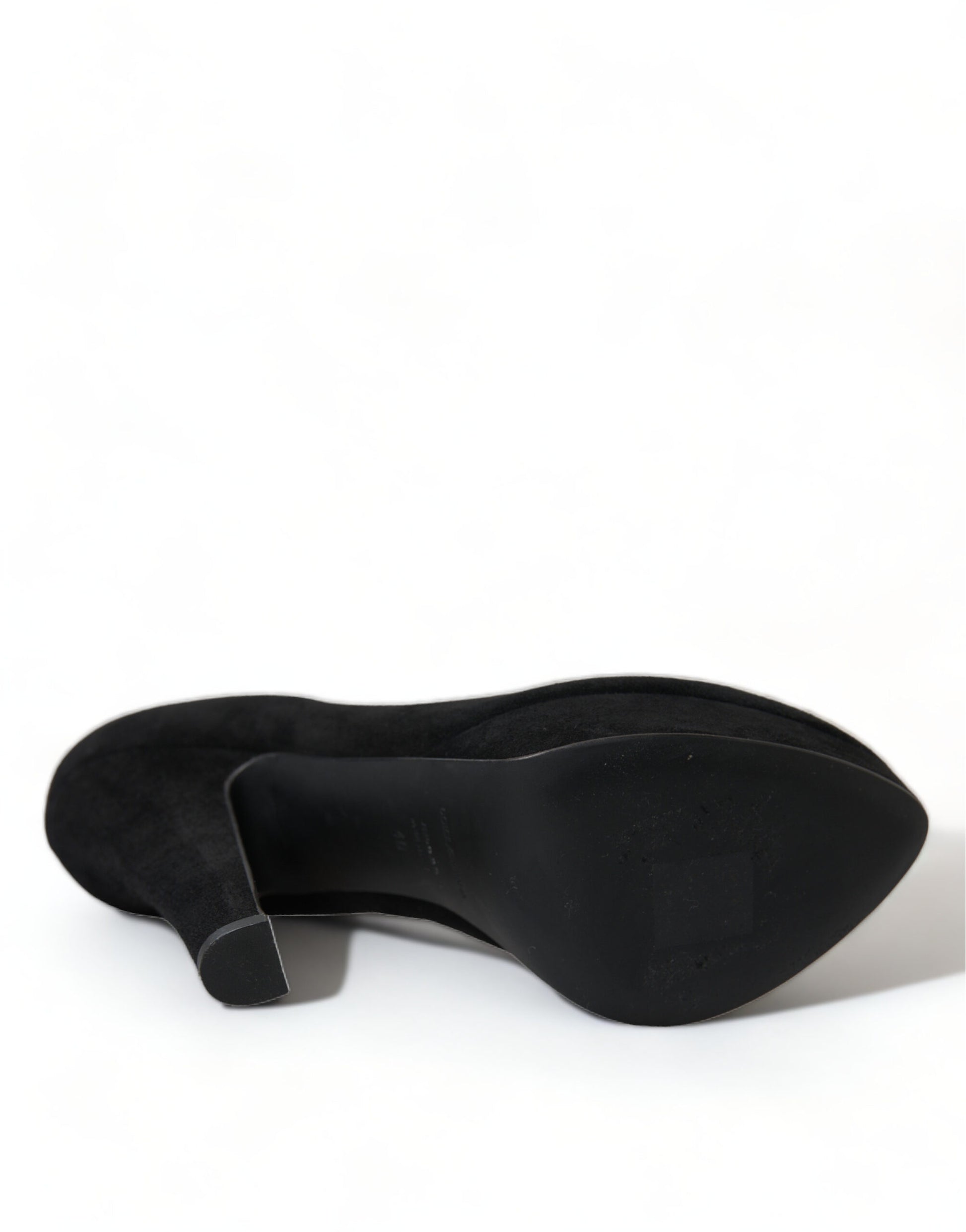 Schwarze Wildleder-Pumps mit Plateauabsatz
