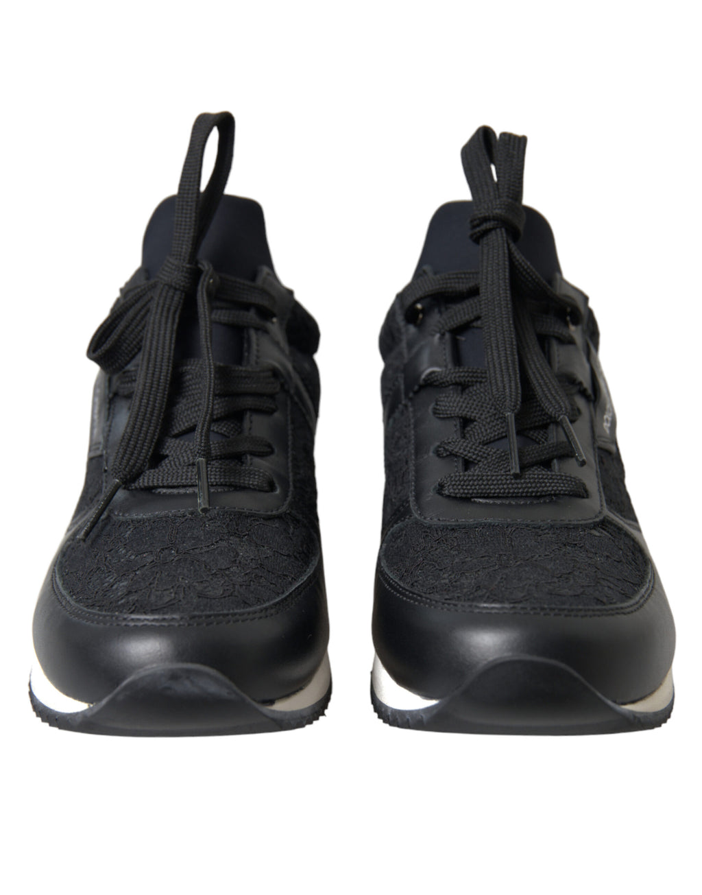 Schwarze Sneakers aus Leder mit Blumenspitze