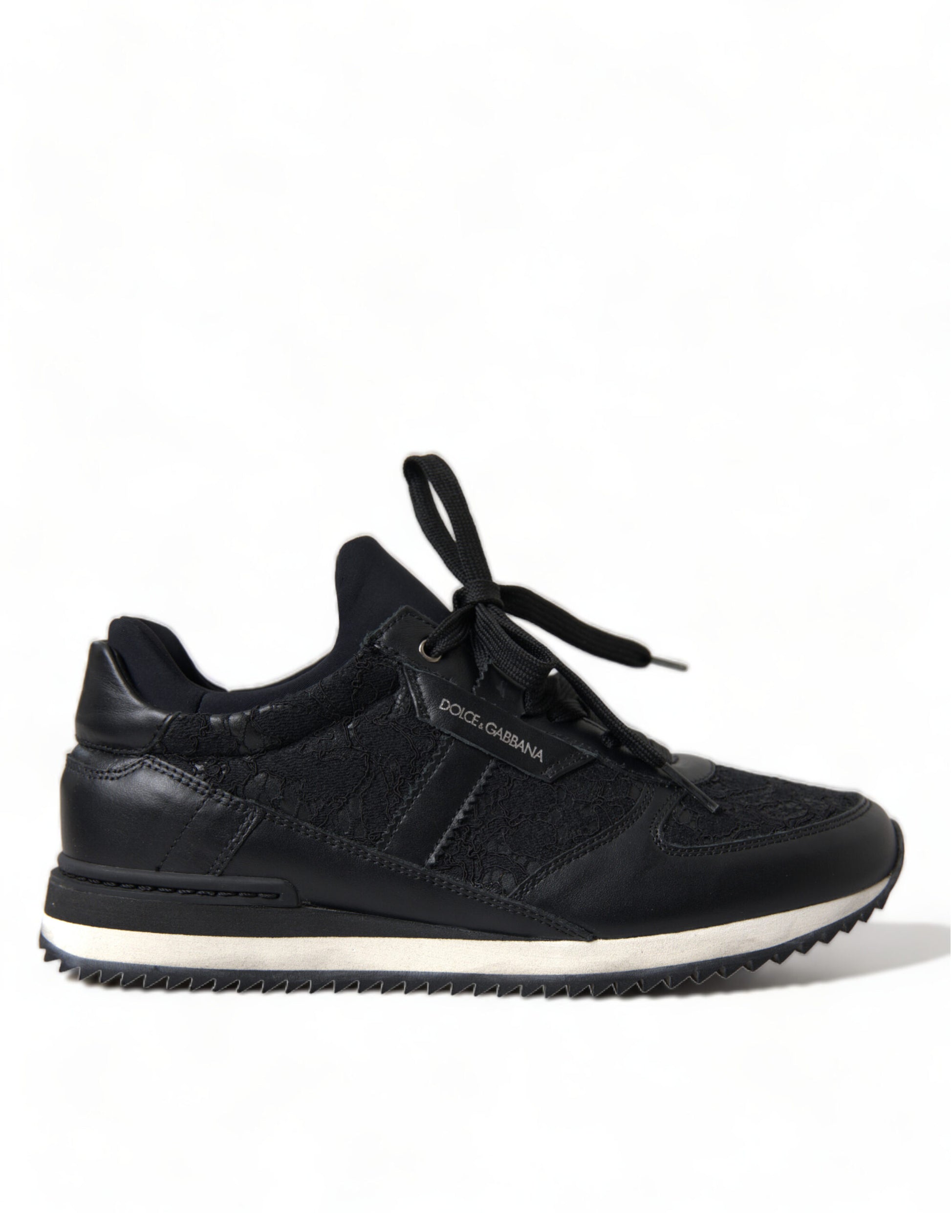 Schwarze Sneakers aus Leder mit Blumenspitze