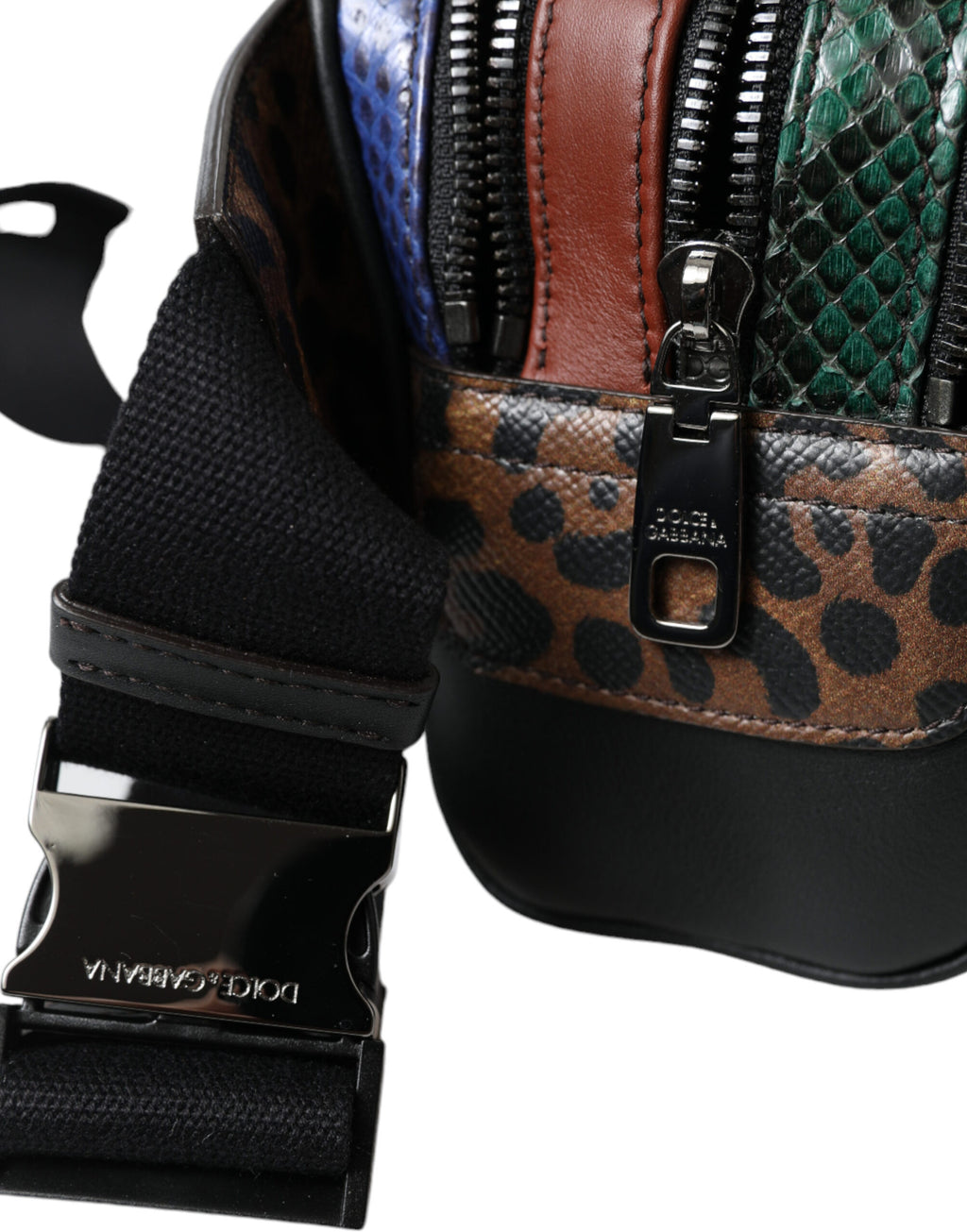 Schwarze Gürteltasche aus exotischem Leder mit Logo