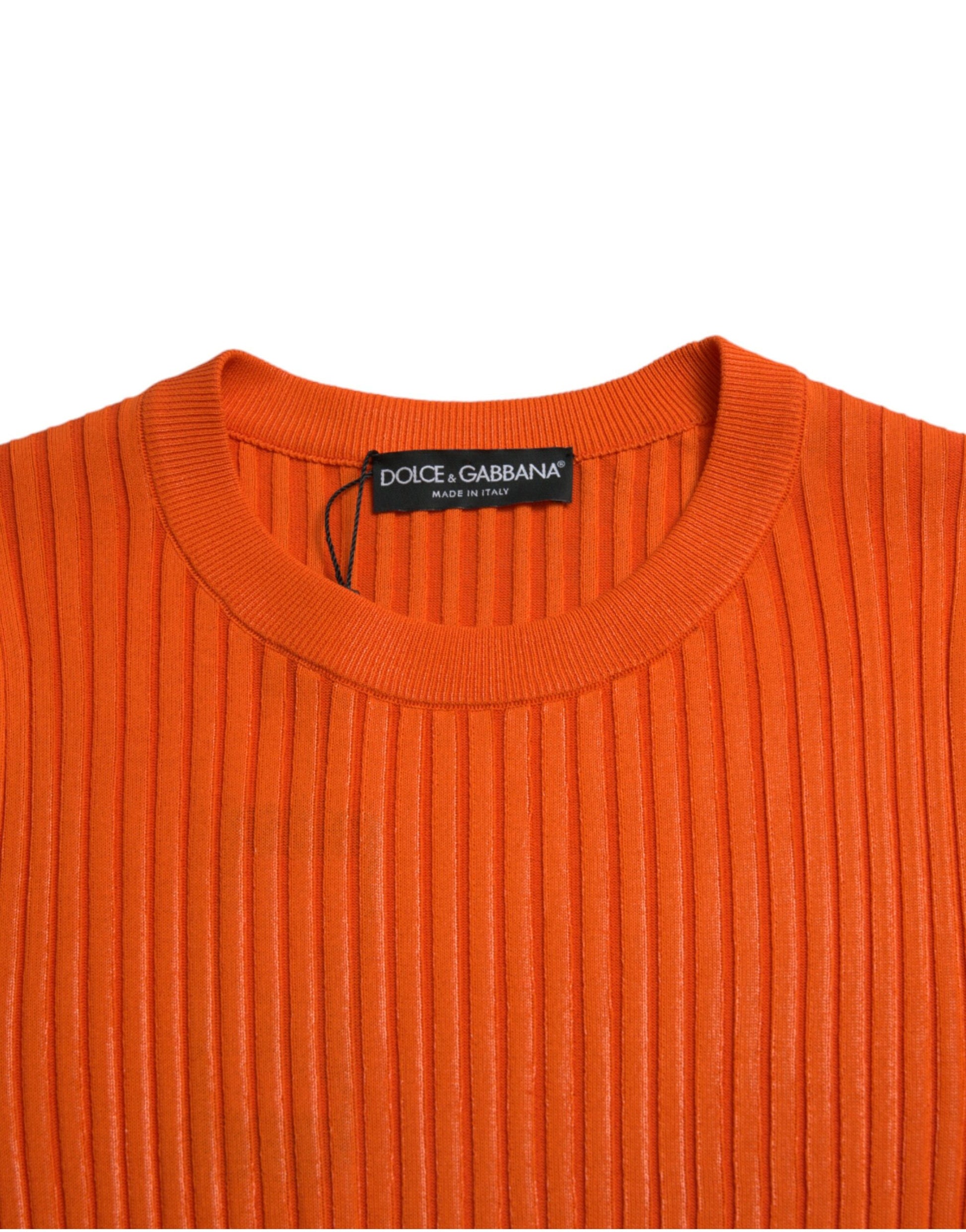 Orangefarbener Herrenpullover mit Rundhalsausschnitt