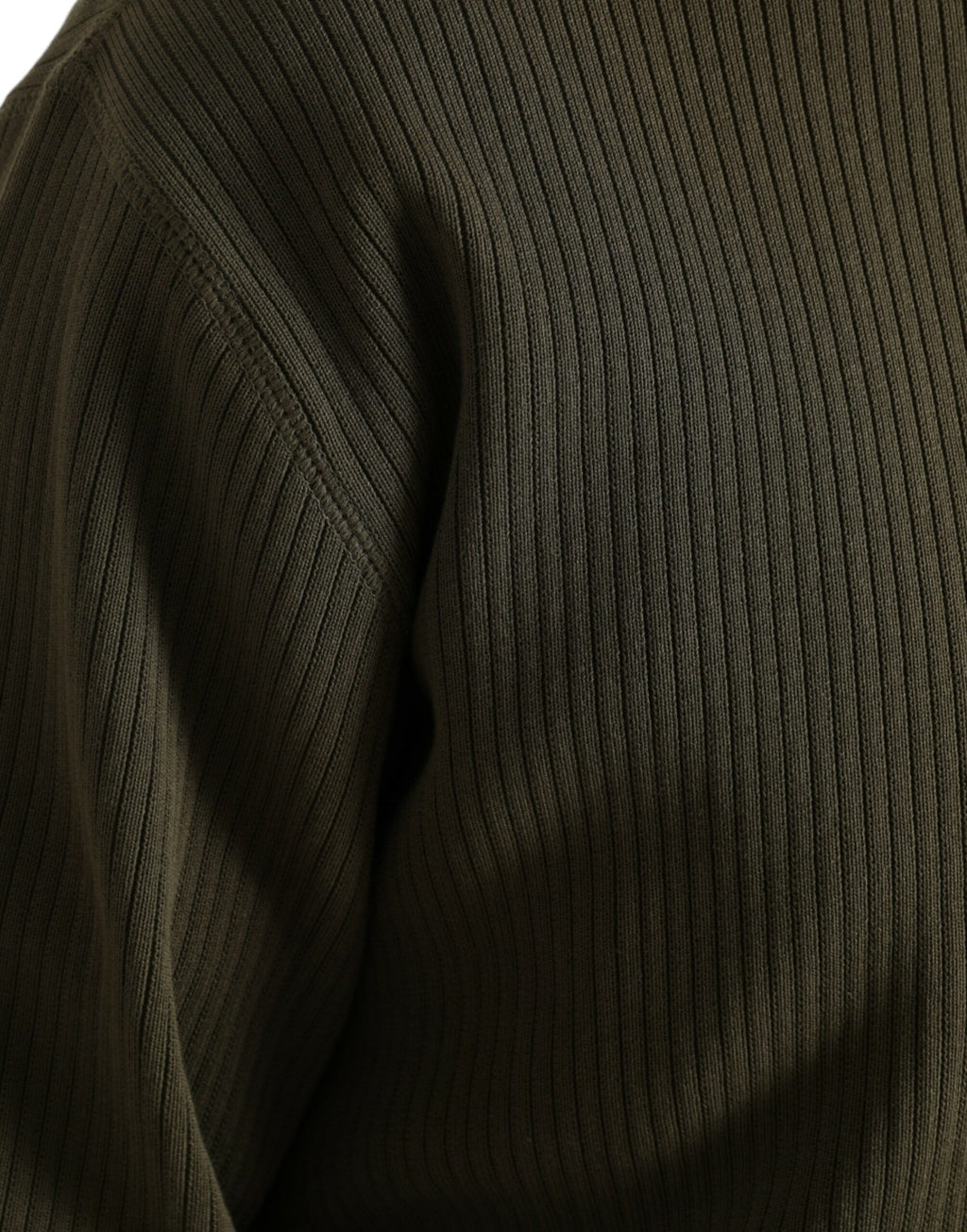 Grüner Herrenpullover aus Baumwolle mit Rundhalsausschnitt