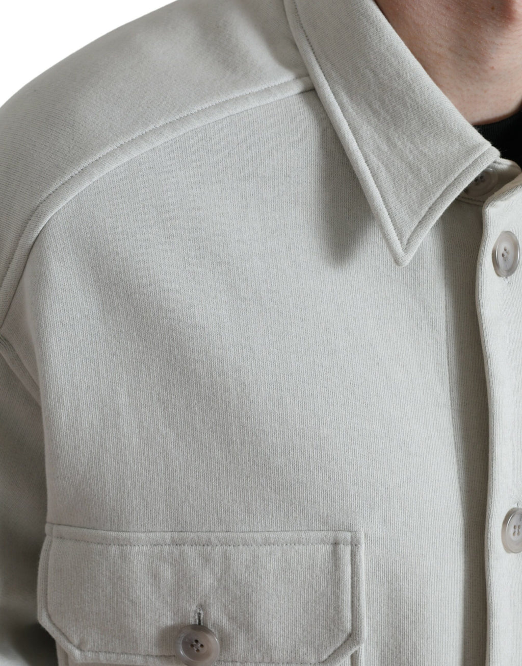 Graue Baumwolljacke mit Button-Down-Kragen
