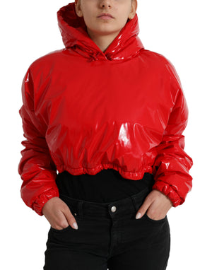 Glänzend rote kurze Kapuzenjacke