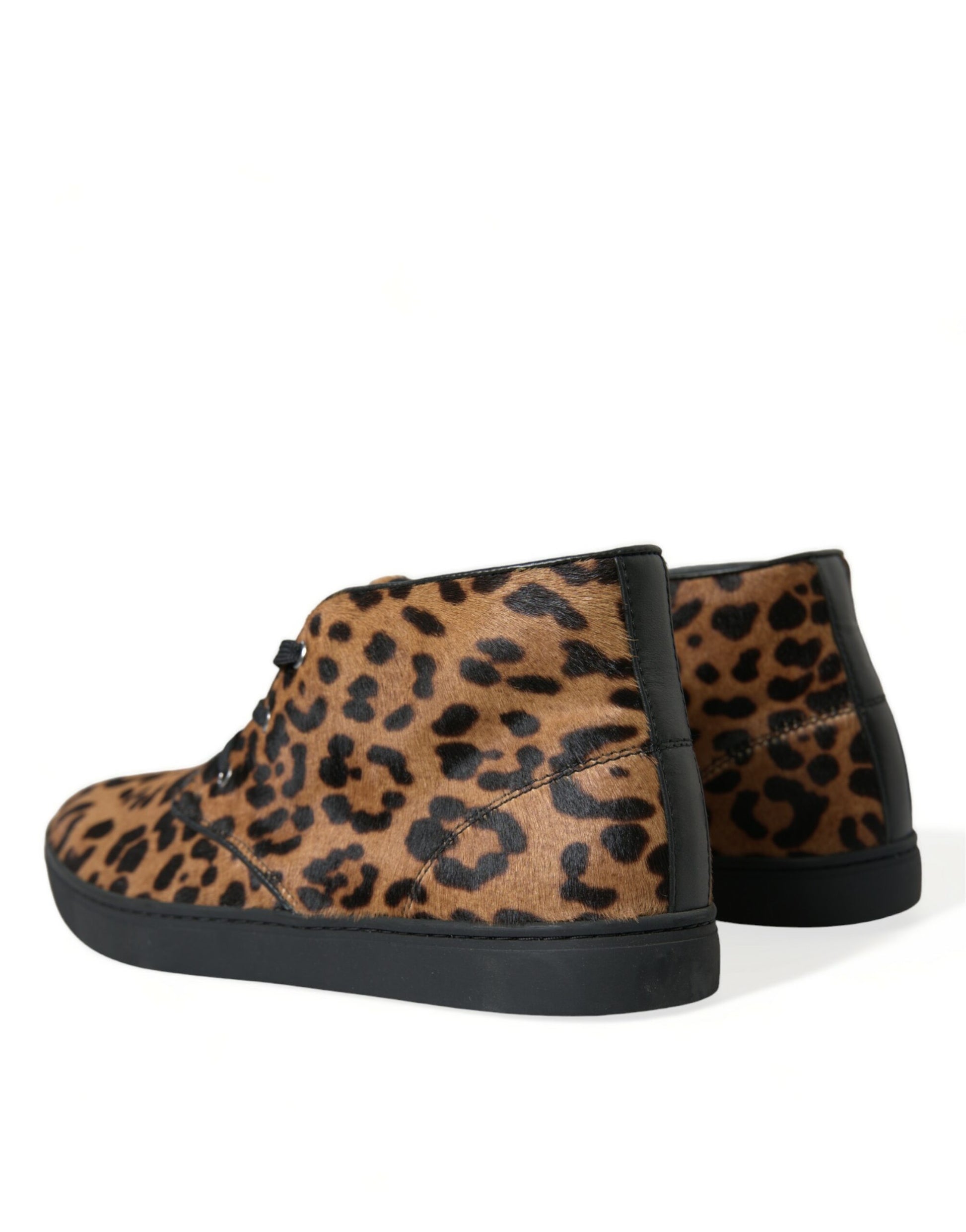 Braune Sneakers aus Ponyhaar mit Leopardenmuster