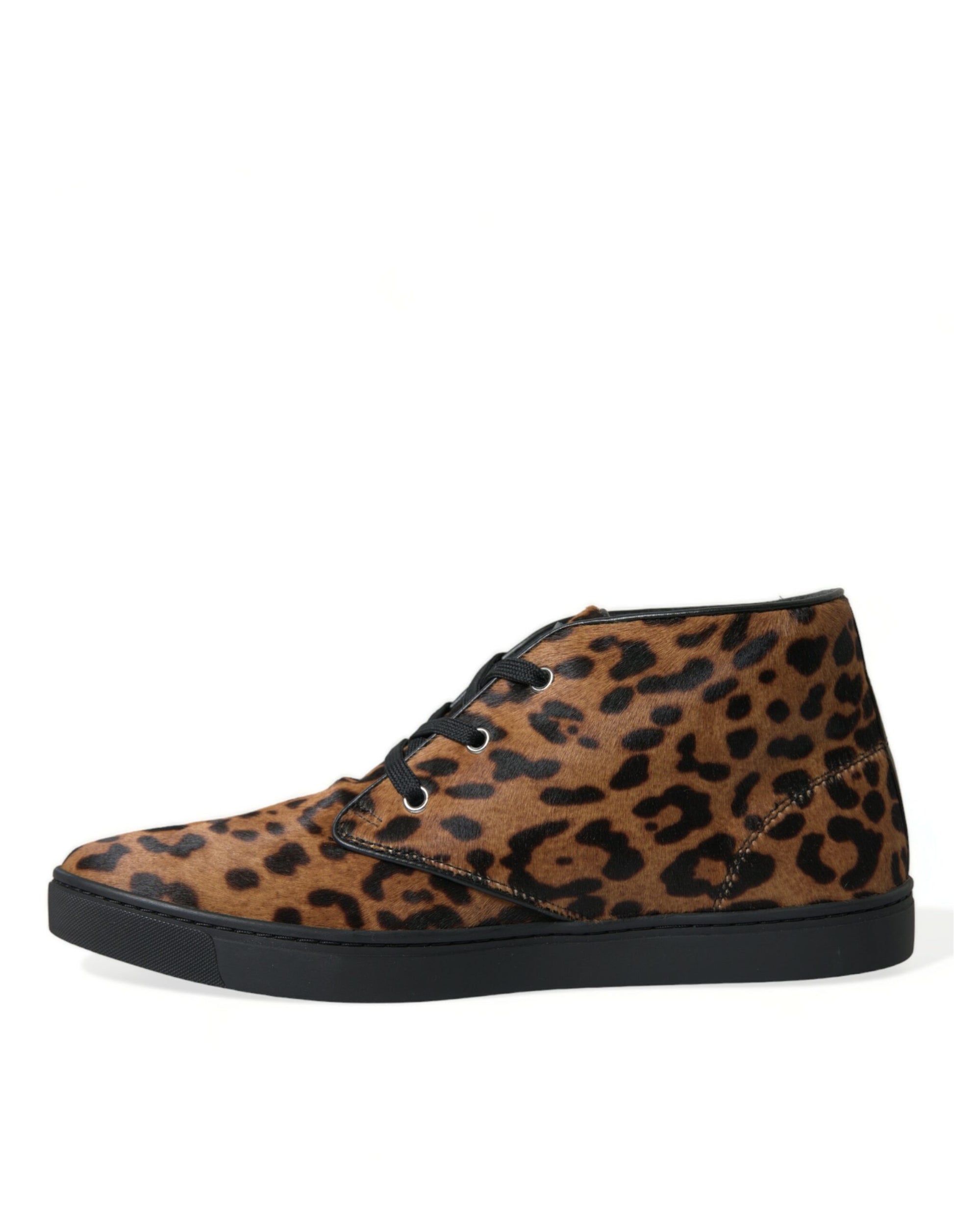 Braune Sneakers aus Ponyhaar mit Leopardenmuster