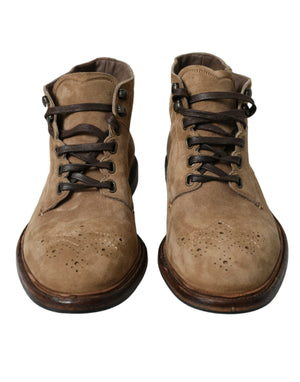 Braune Lederstiefeletten mit Schnürung