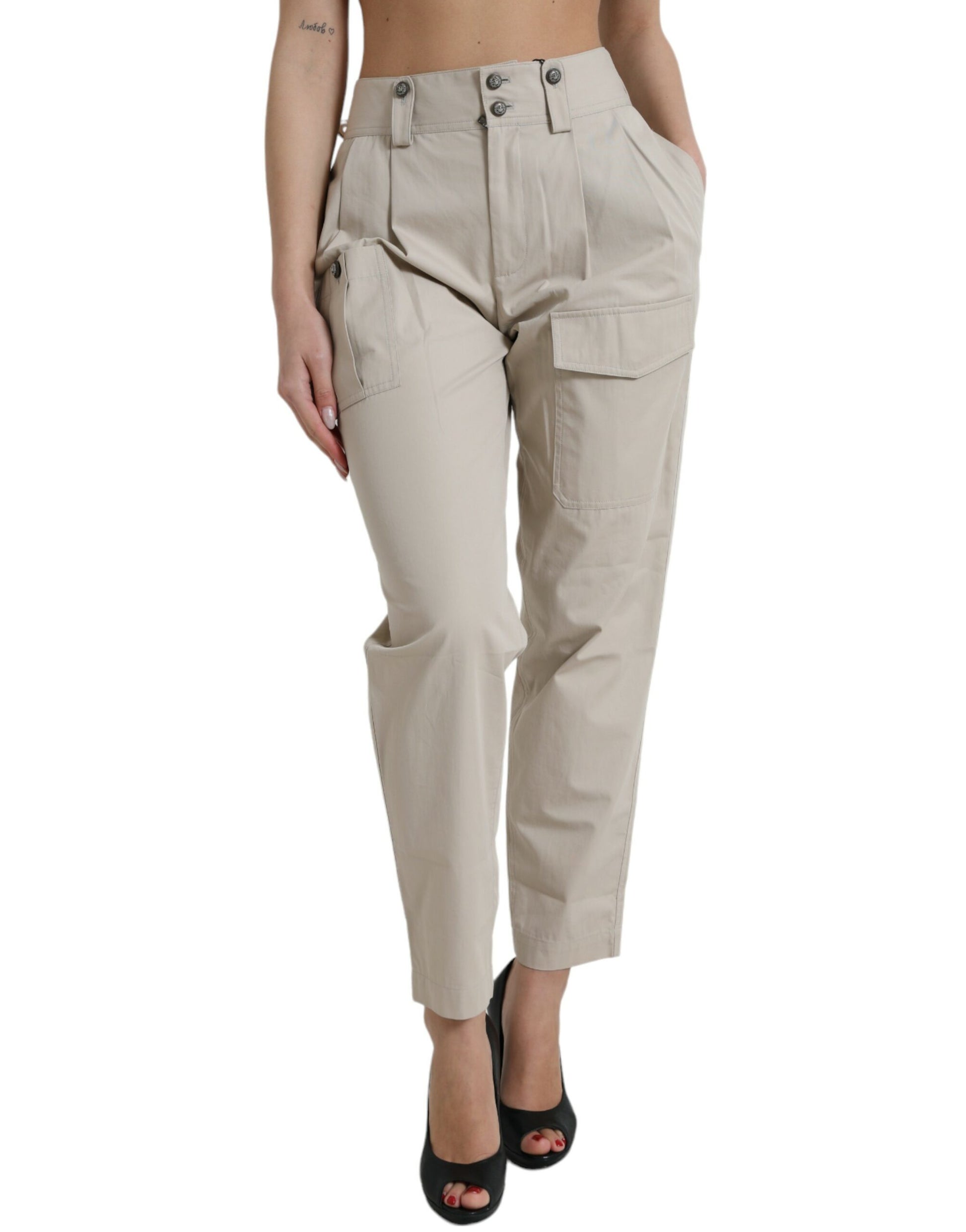 Beigefarbene Karottenhose aus Baumwolle mit hoher Taille