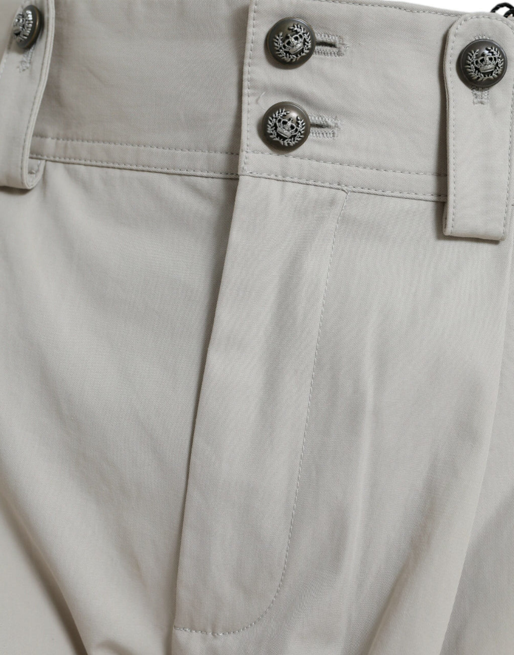 Beigefarbene Karottenhose aus Baumwolle mit hoher Taille