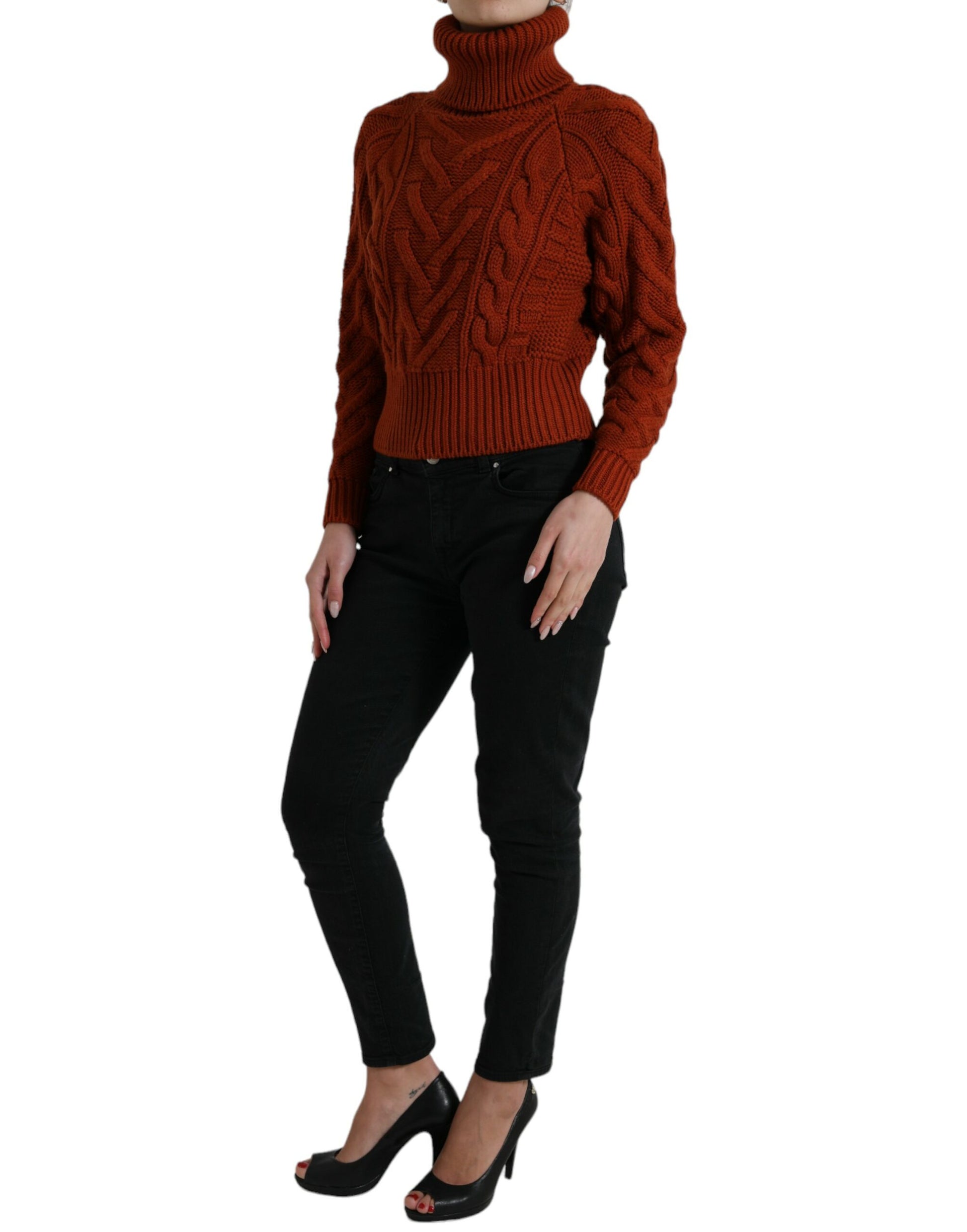 Brauner Rollkragenpullover aus Wollstrick