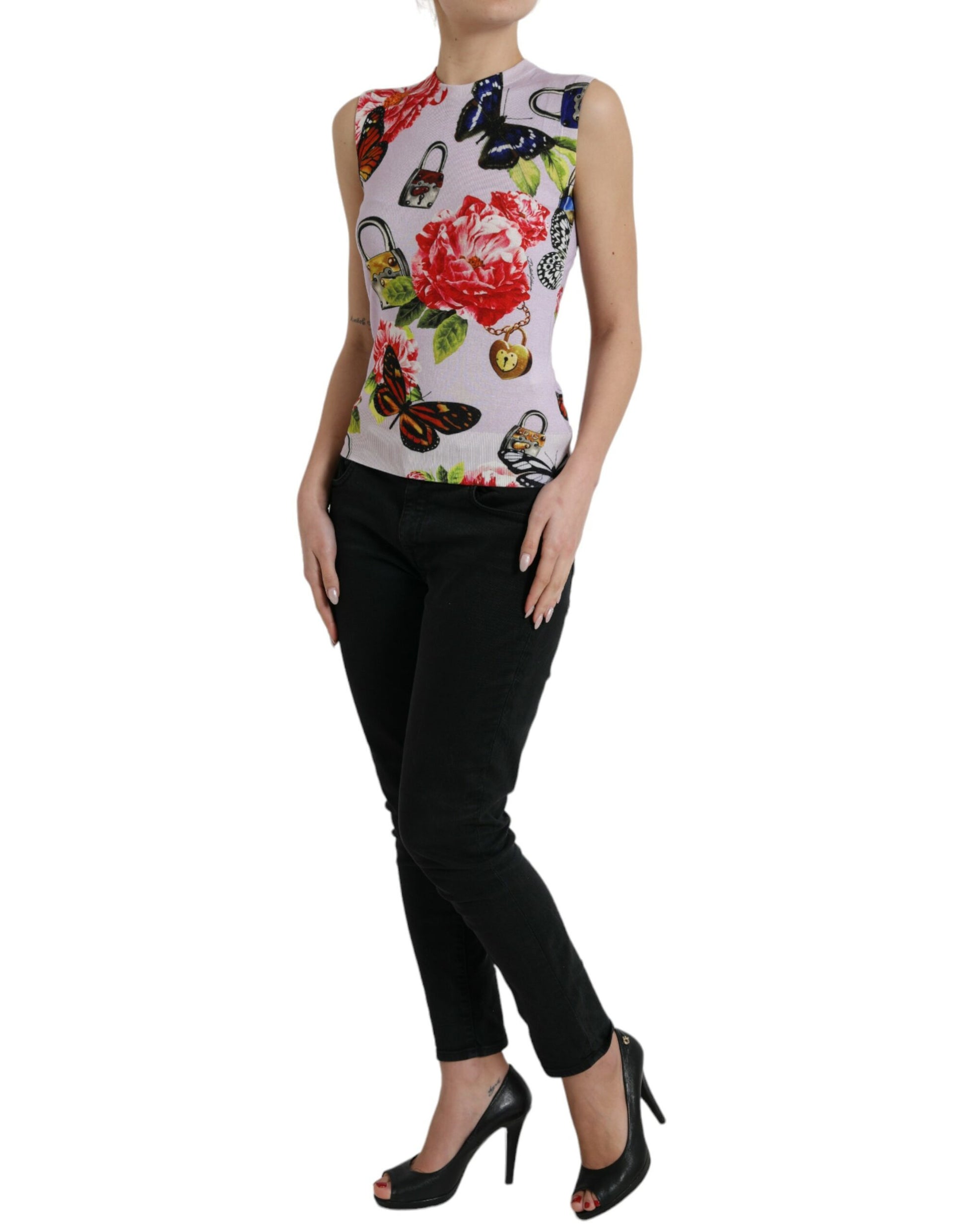 Mehrfarbiges Tanktop mit Blumenmuster und Vorhängeschloss und Schmetterling