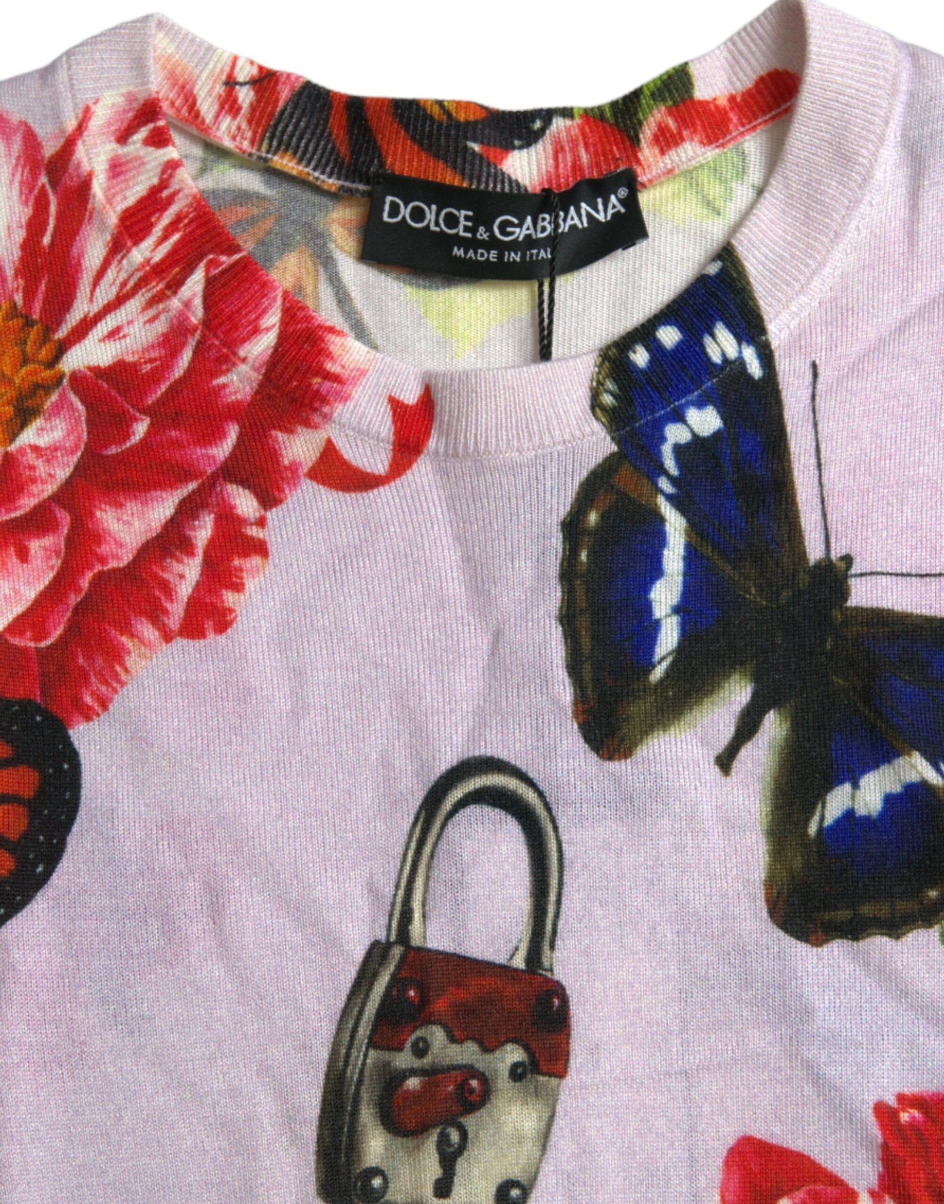 Mehrfarbiges Tanktop mit Blumenmuster und Vorhängeschloss und Schmetterling