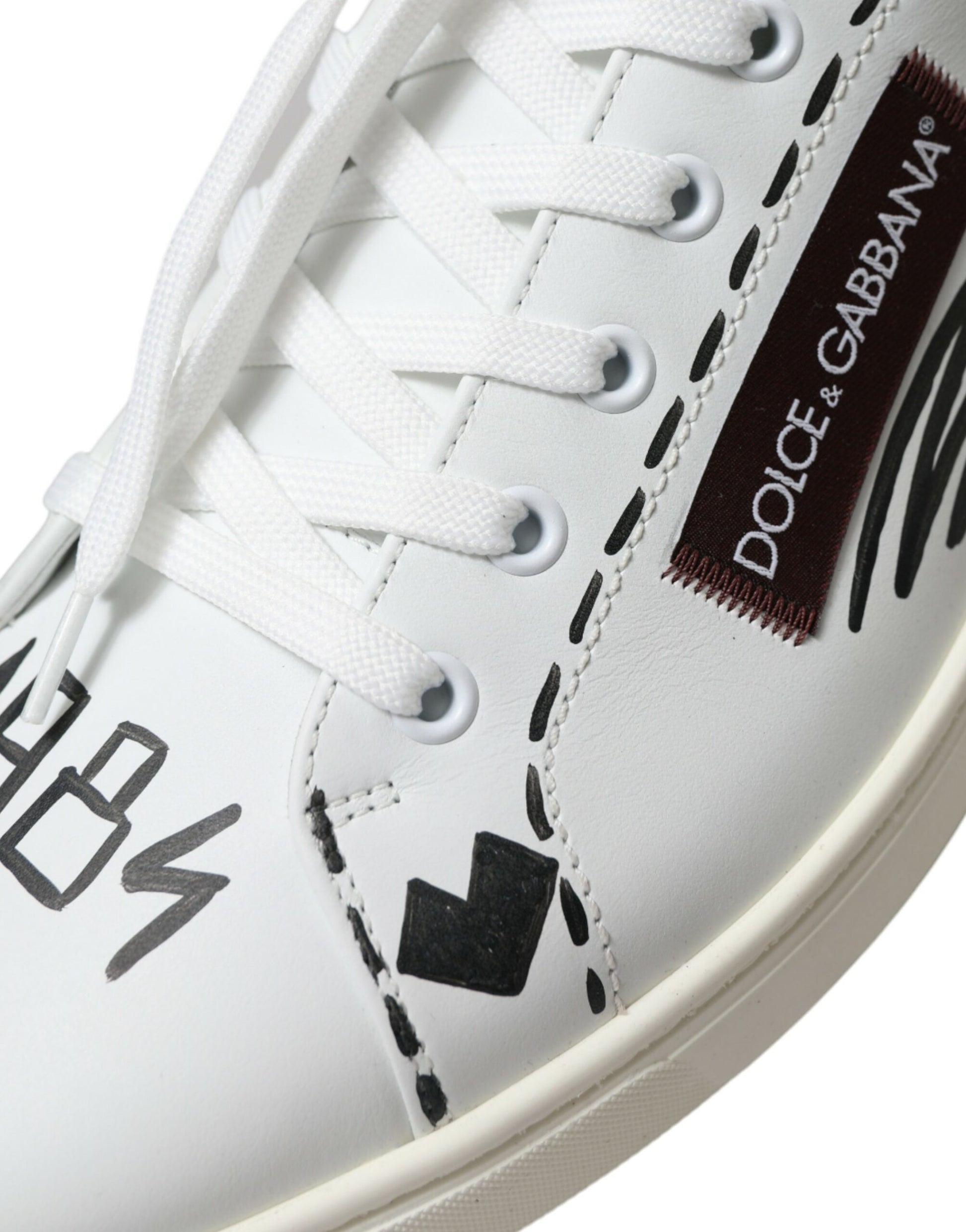 Weiße Bordeaux Leder Logo Low Top Sneakers Schuhe