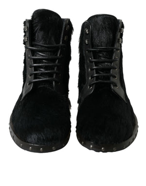 Schwarze Stiefeletten aus Leder im Pony-Stil mit halbhoher Wadenhöhe