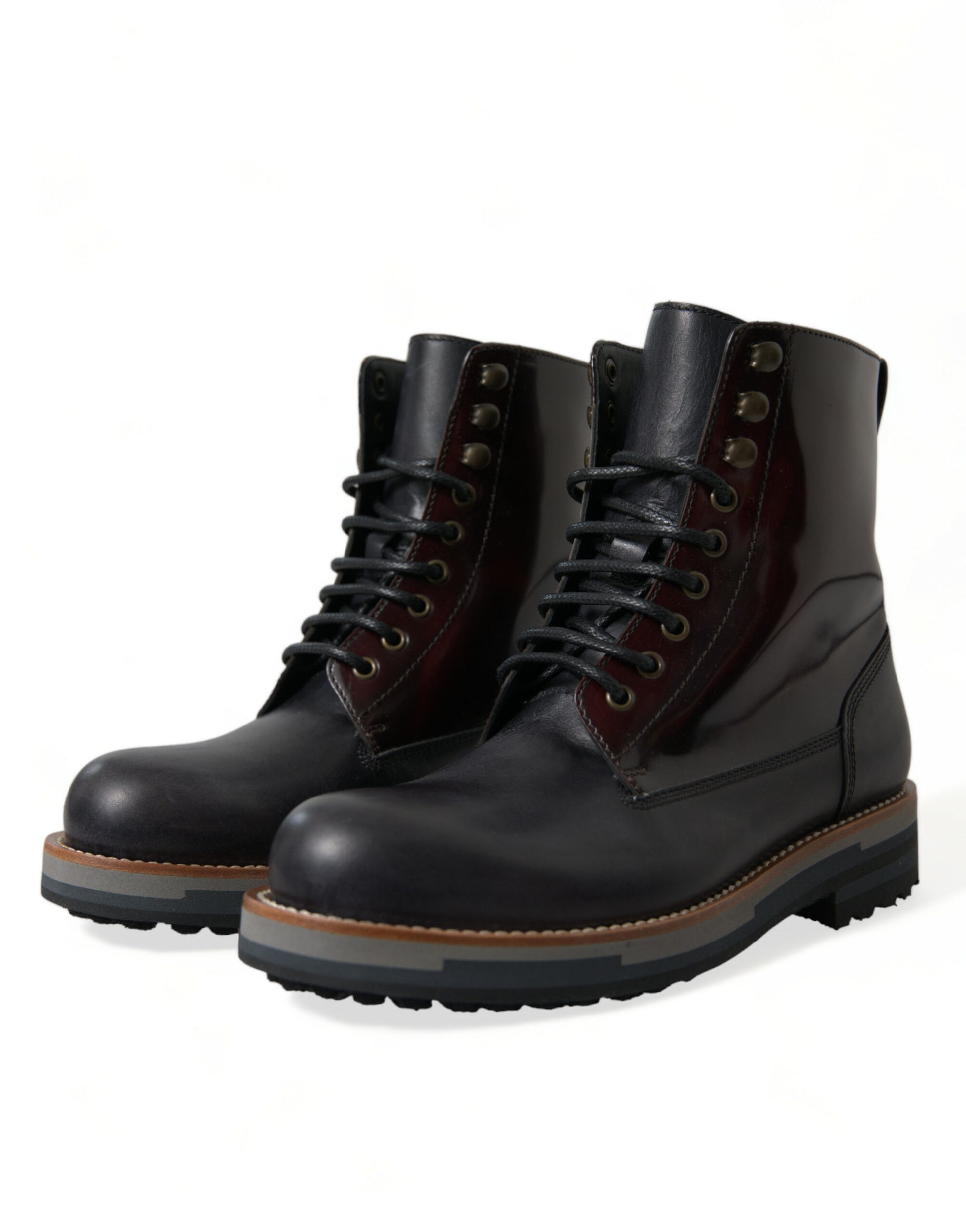 Schwarze Militärstiefel aus Leder