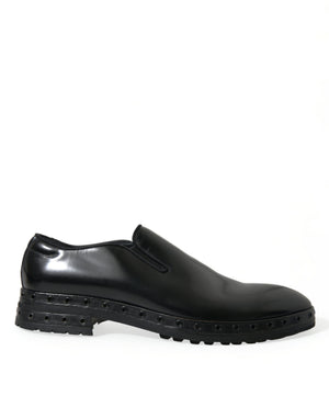 Schwarze Loafer aus Leder mit Nieten