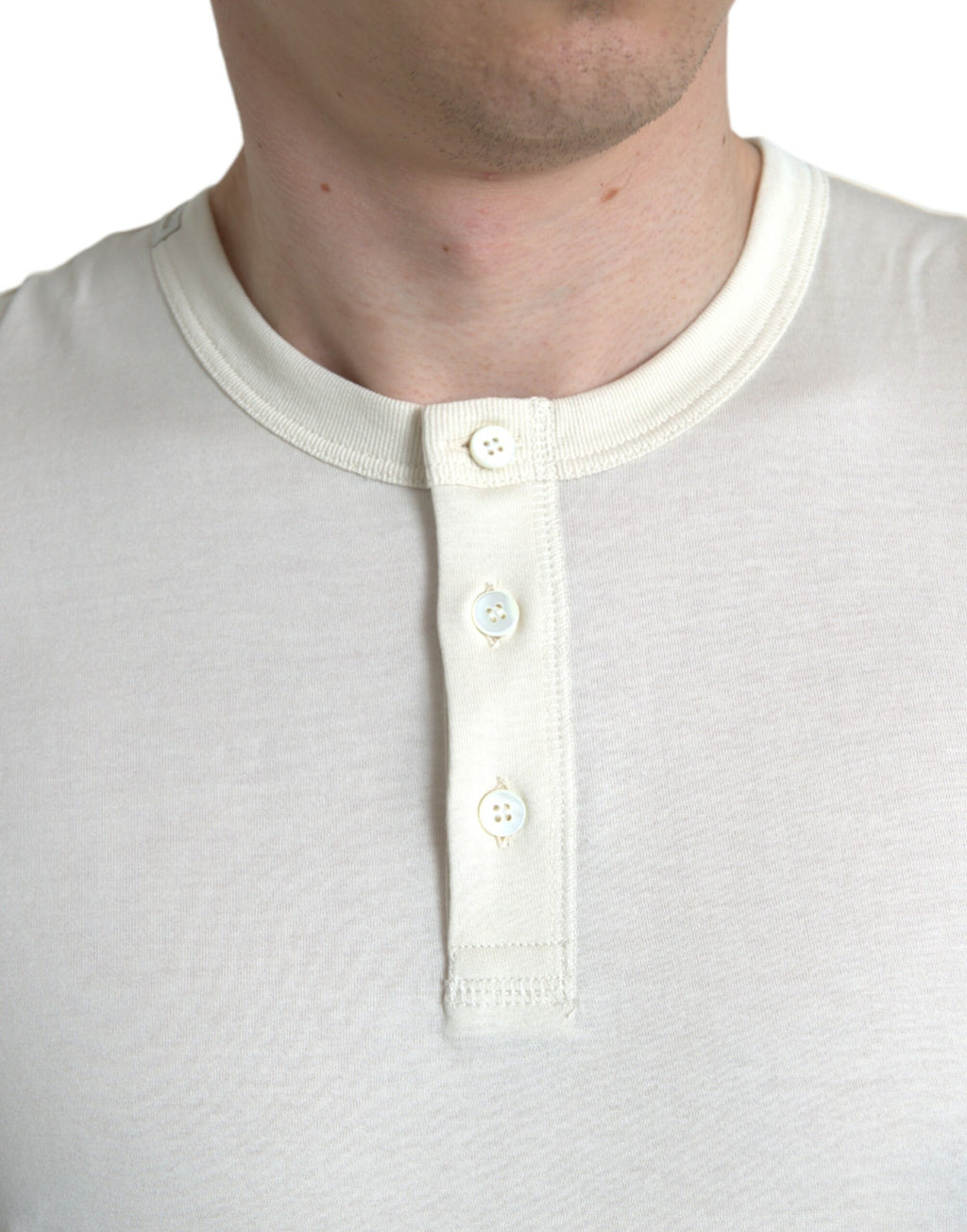 Henley-Pullover aus Baumwolle in gebrochenem Weiß