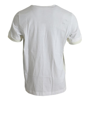 Weißes Baumwoll-T-Shirt mit kurzen Ärmeln und Tasche