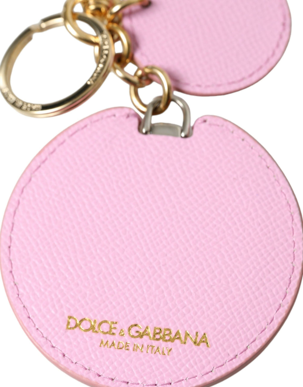 Schlüsselanhänger aus rosa Kalbsleder mit goldenem Metall-Logo-Print