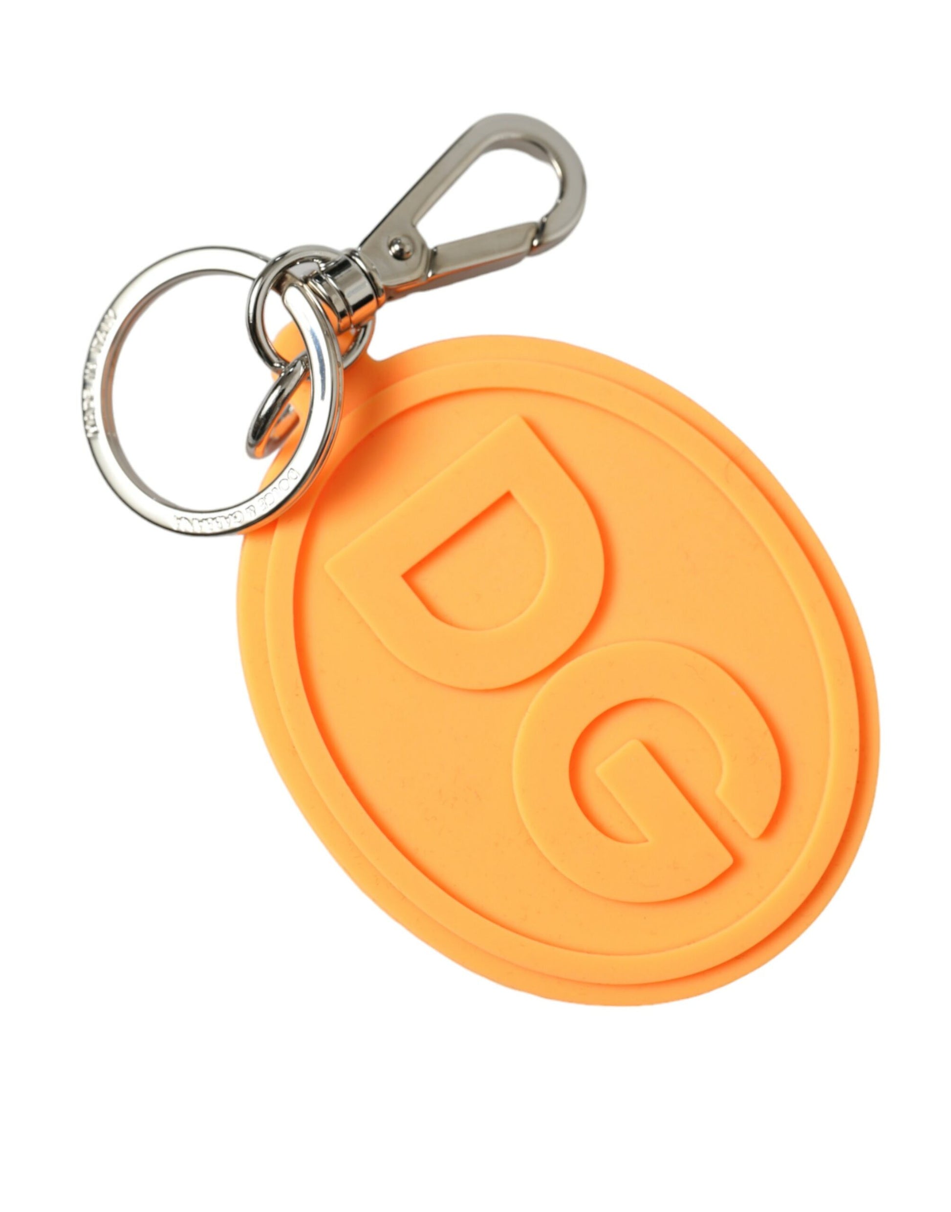 Schlüsselanhänger mit DG-Logo aus orangefarbenem Gummi und silbernem Messingmetall