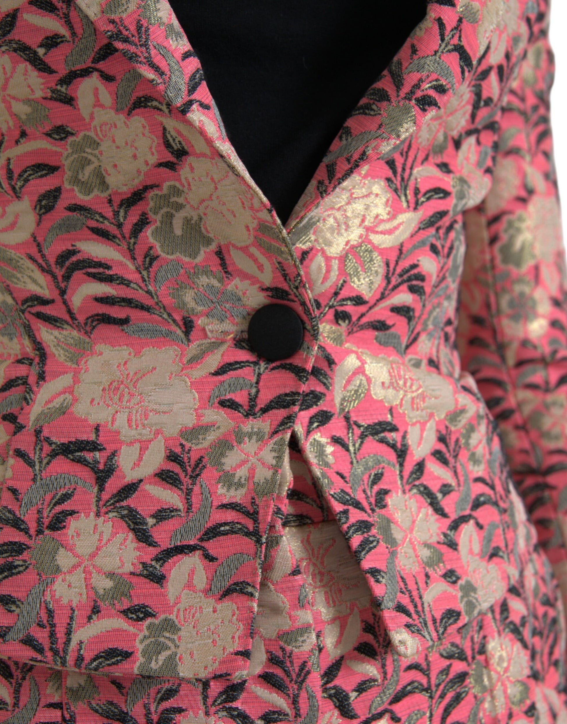 Rosafarbener, schmal geschnittener, zweiteiliger Jacquard-Anzug mit Blumenmuster