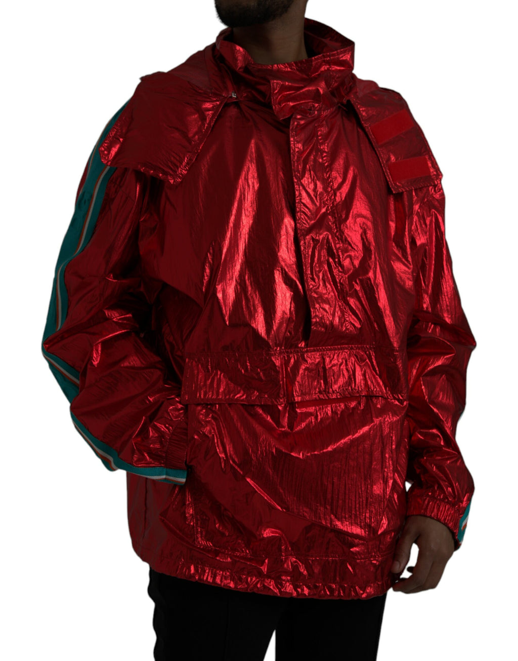 Rote Kapuzenpulloverjacke aus Nylon