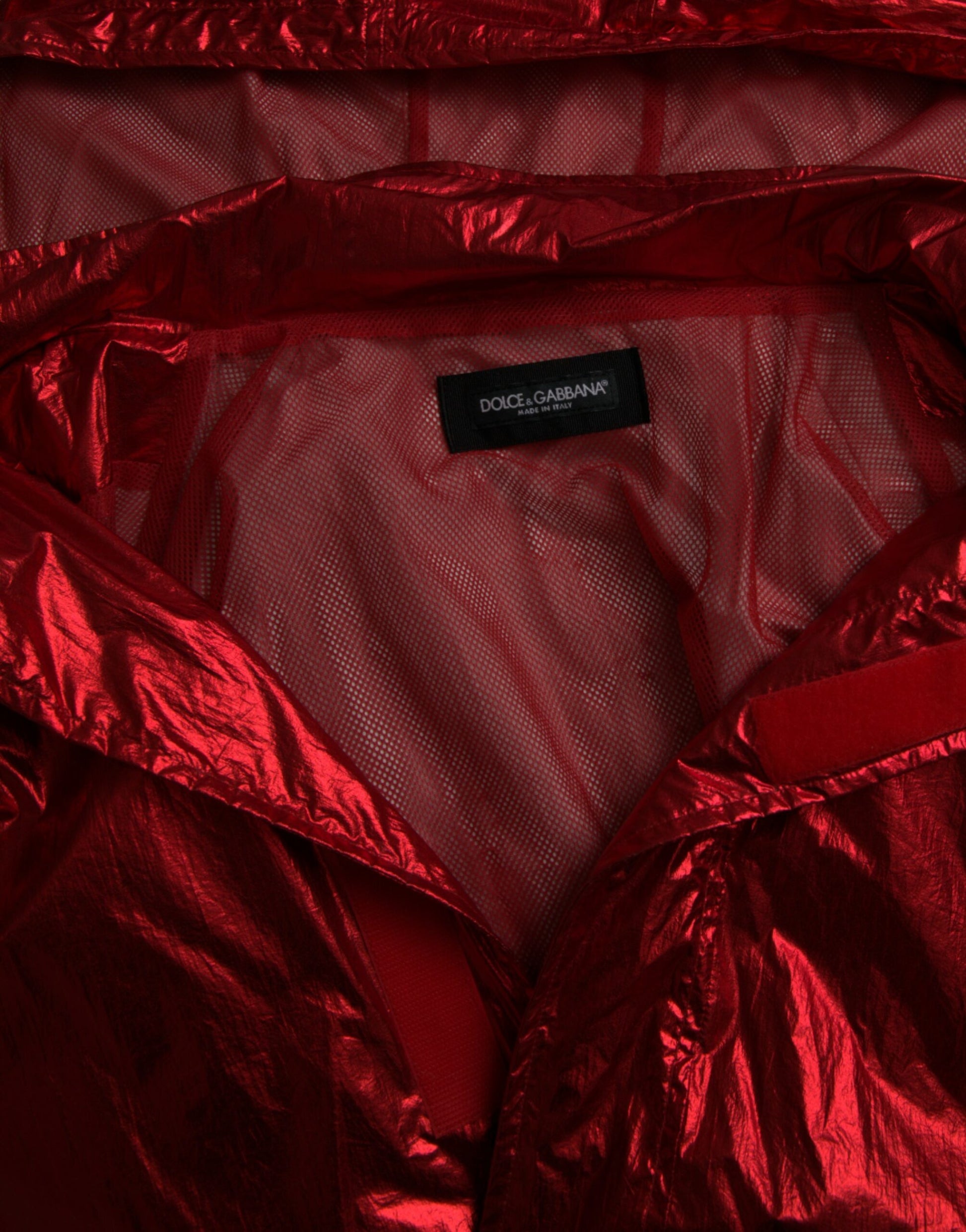 Rote Kapuzenpulloverjacke aus Nylon