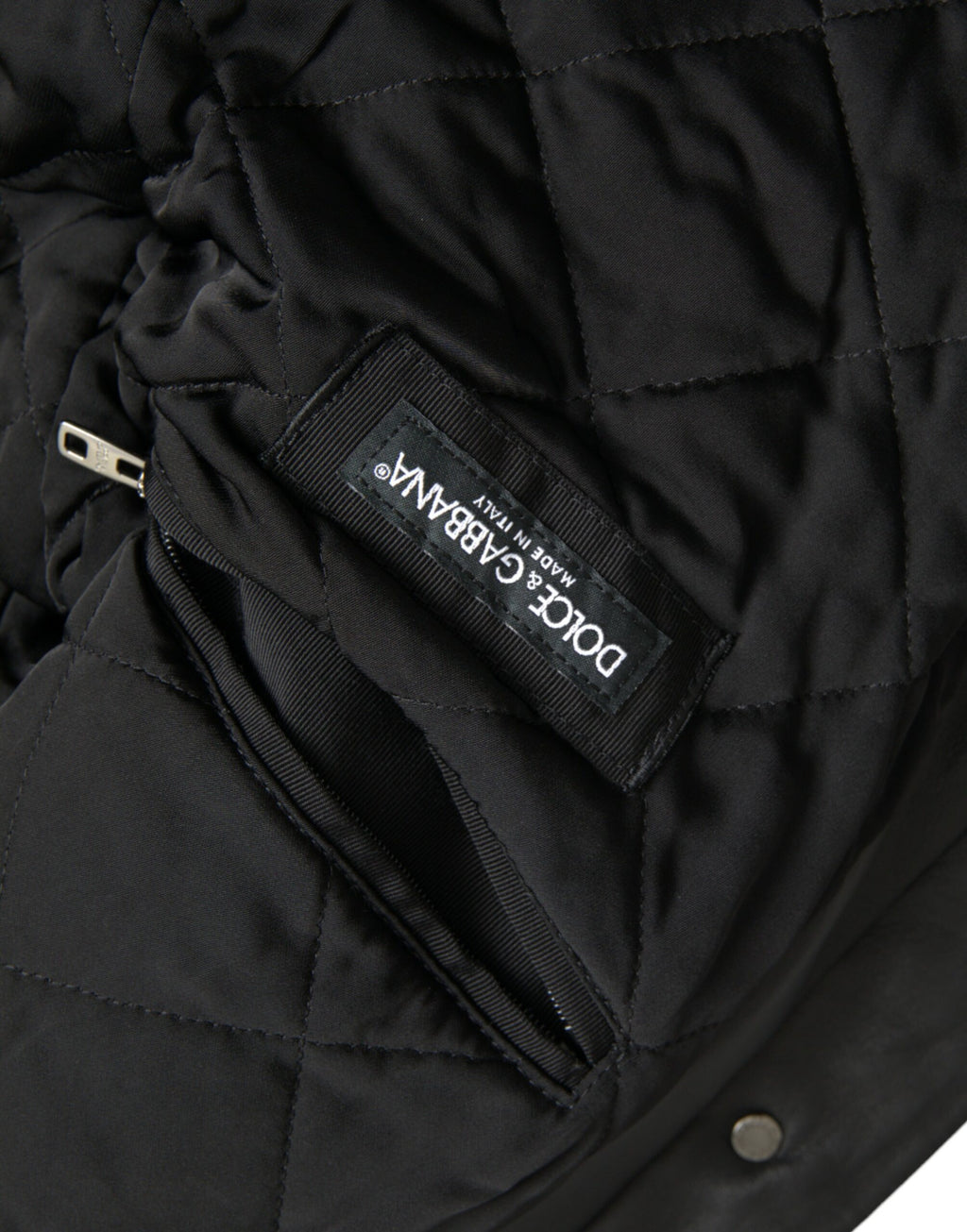 Schwarze Bikerjacke aus Leder mit Pelzkragen