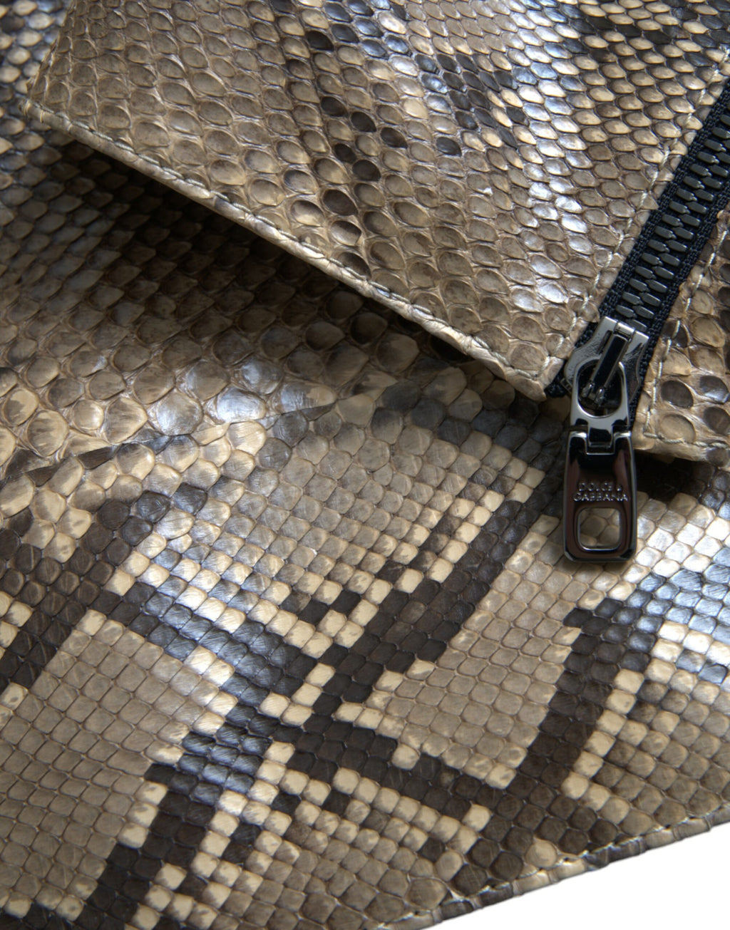 Beigefarbene Biker-Blousonjacke aus exotischem Leder