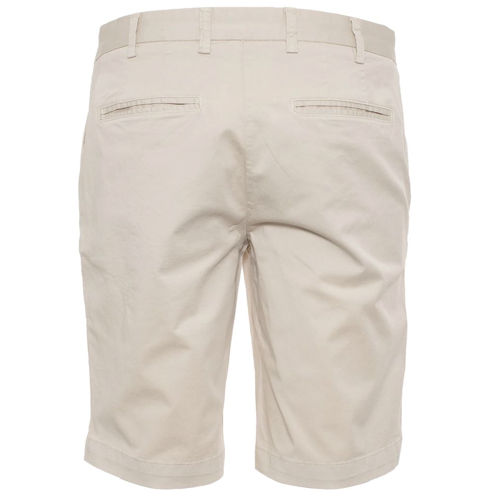 Edle beige Bermudashorts mit Logo-Patch