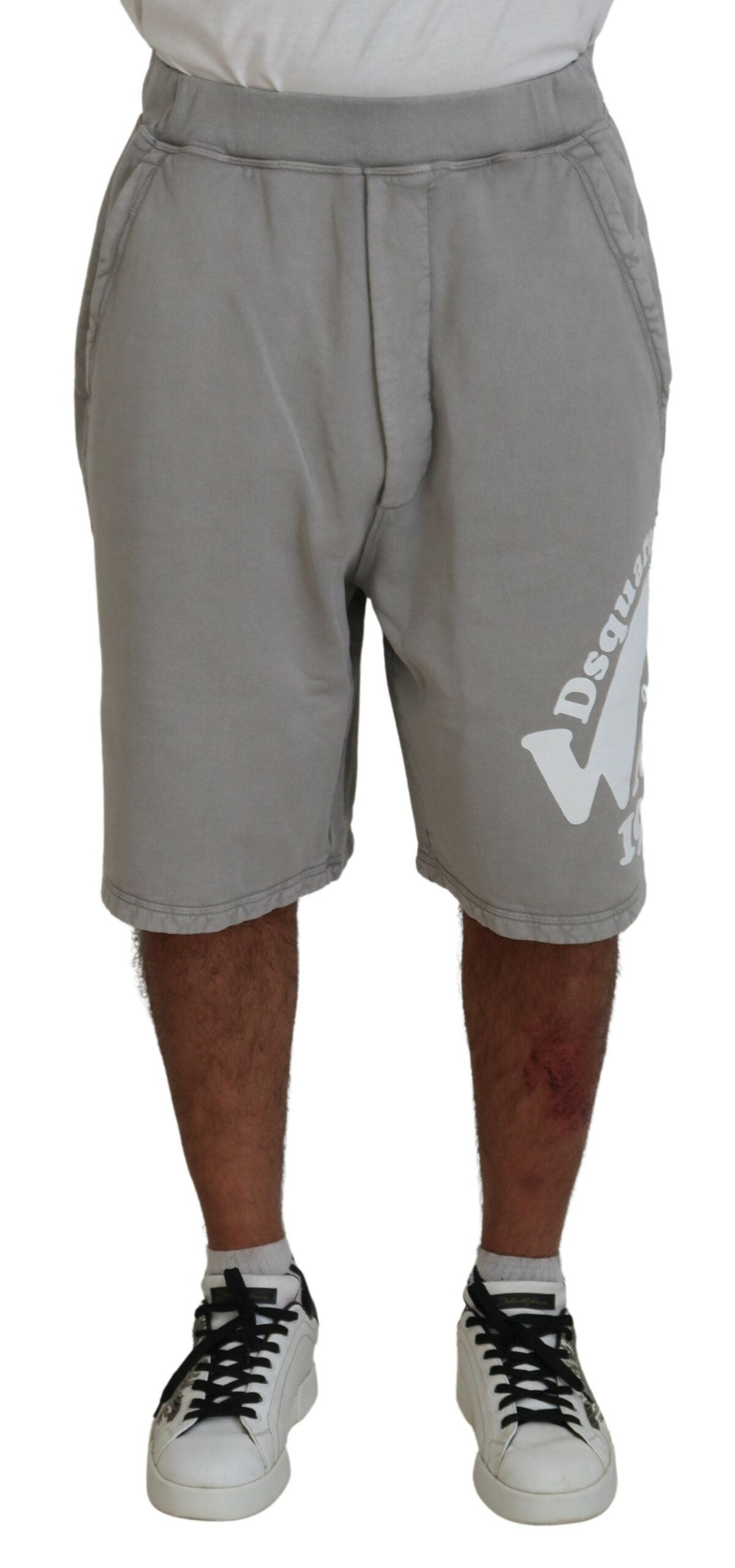 Grau bedruckte Herren-Bermudashorts zum Überziehen