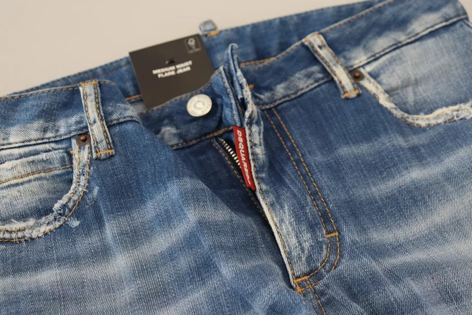 Blaue, verwaschene Jeans aus Baumwolle mit mittlerer Taille und Schlag