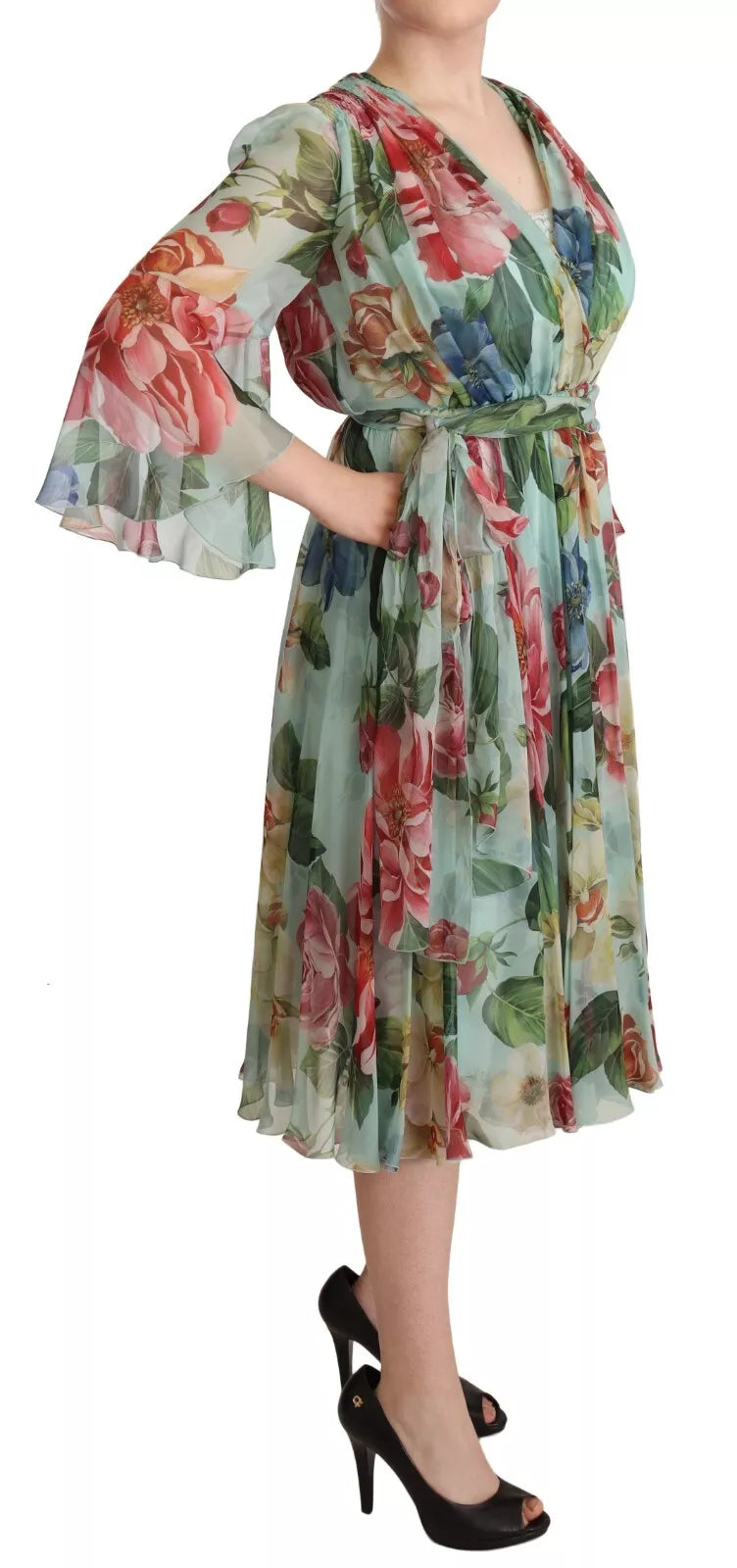 Mehrfarbiges grünes Wickelkleid aus Seide