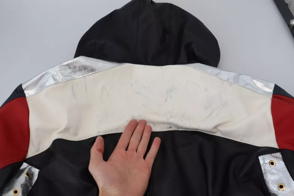 Schwarze Blousonjacke aus Leder mit Kapuze