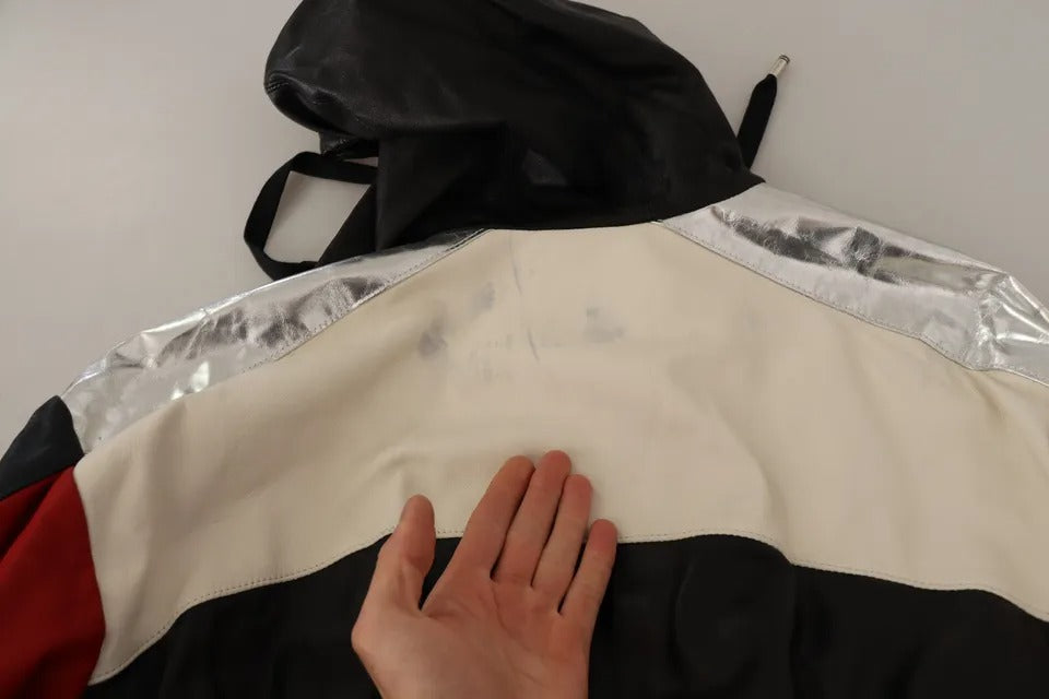 Schwarze Blousonjacke aus Leder mit Kapuze