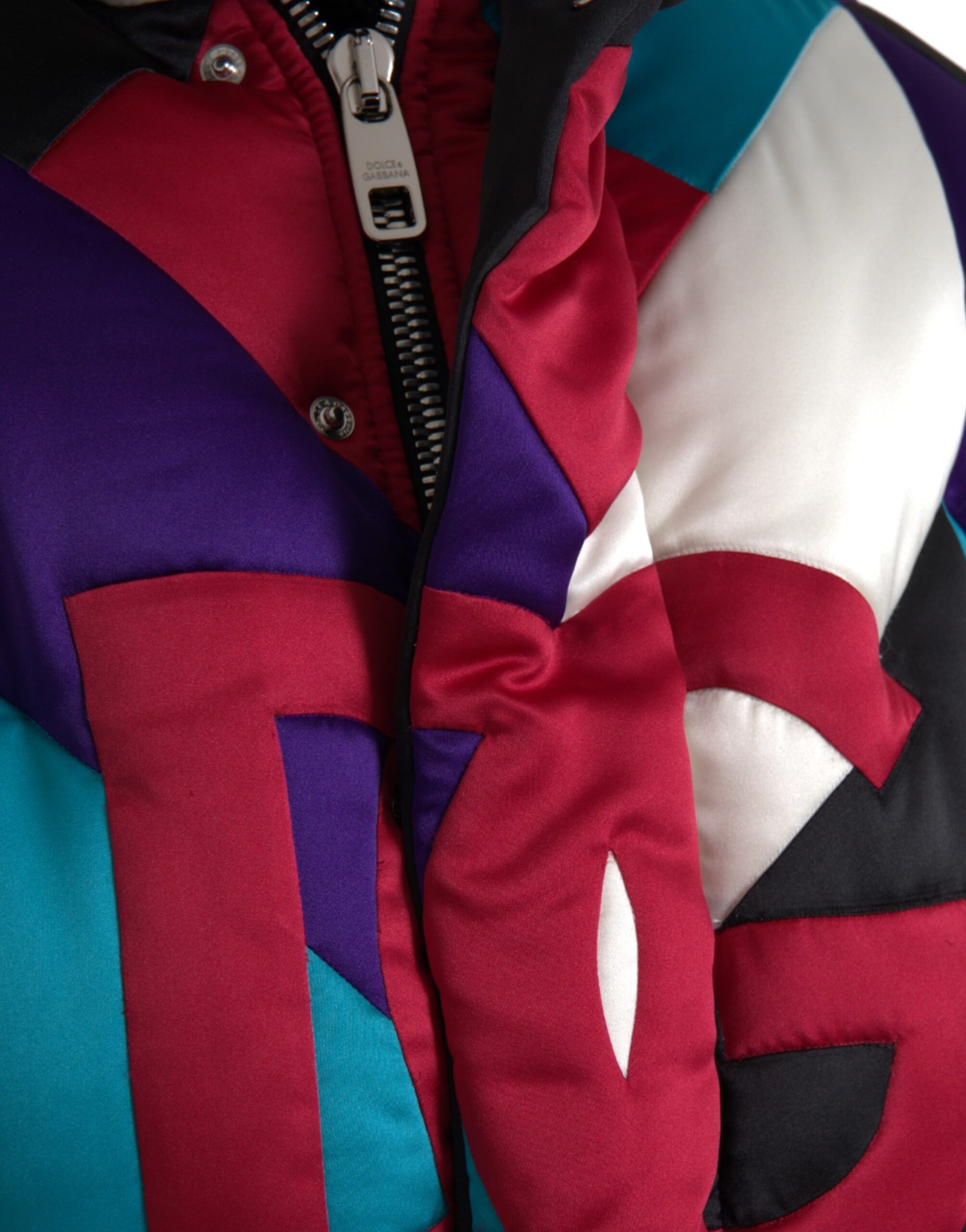 Mehrfarbige Windbreaker-Pufferjacke mit Logo