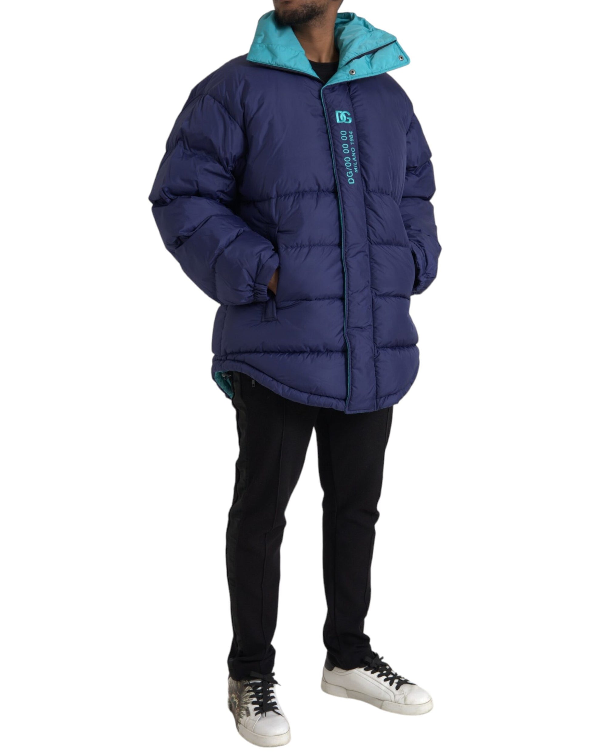 Marineblaue, gesteppte Windbreaker-Pufferjacke