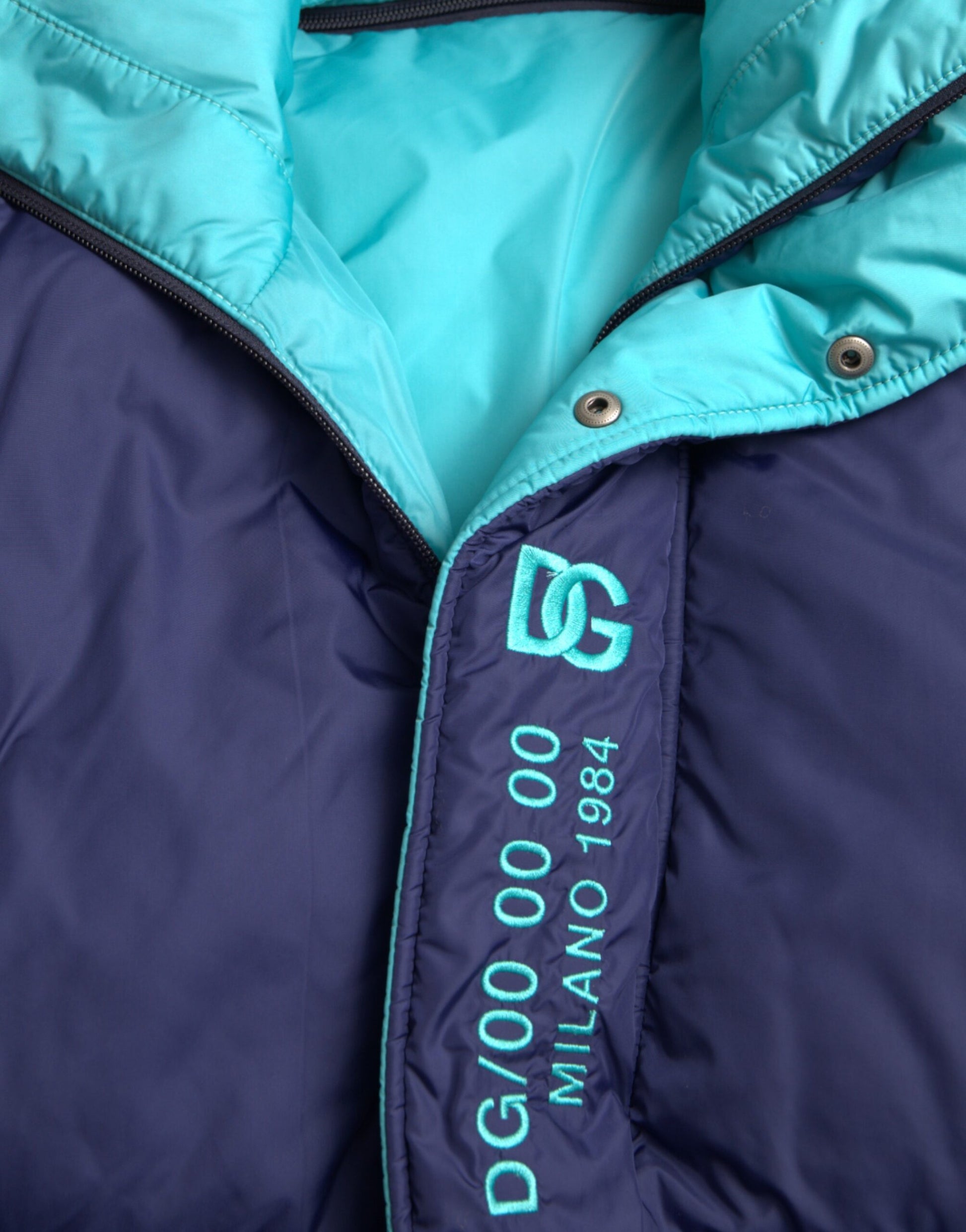 Marineblaue, gesteppte Windbreaker-Pufferjacke