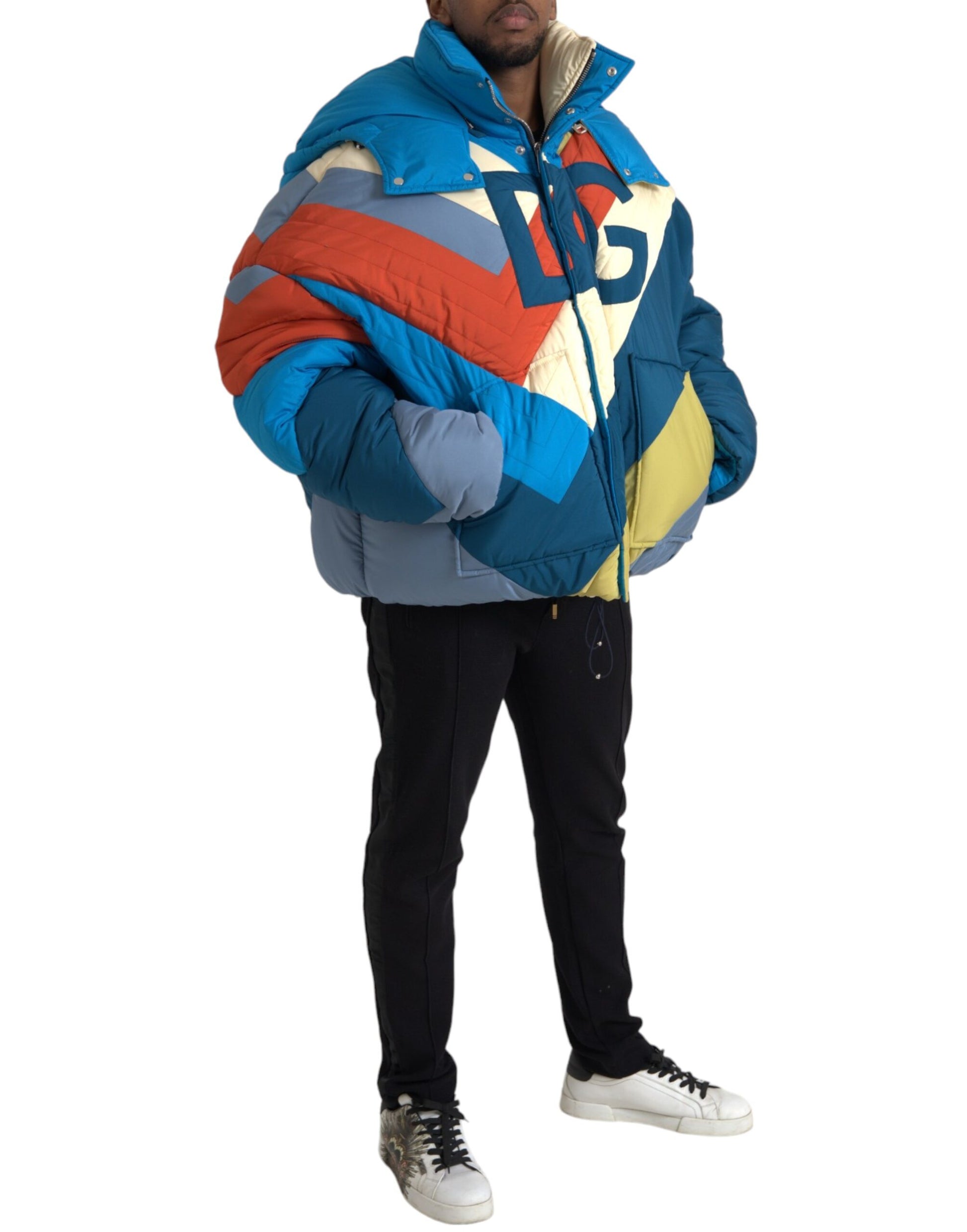 Mehrfarbige Windbreaker-Pufferjacke mit Logo