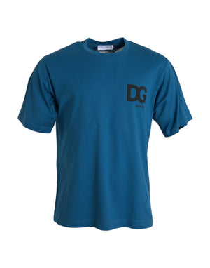Blaues T-Shirt mit Rundhalsausschnitt und kurzen Ärmeln und Logo