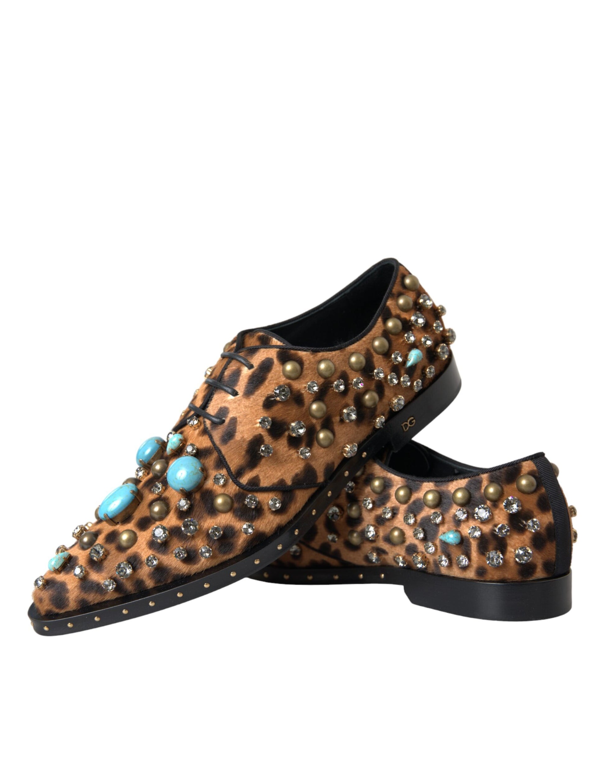 Braunes Leopardenhaar, Kristallkleid, Broque-Schuhe