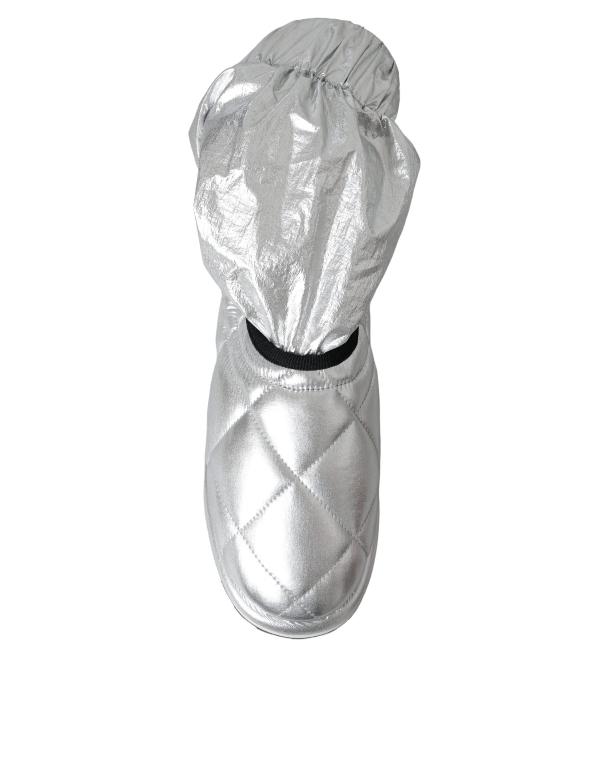 Stiefeletten mit gestepptem Logo-Patch in Metallic-Silber