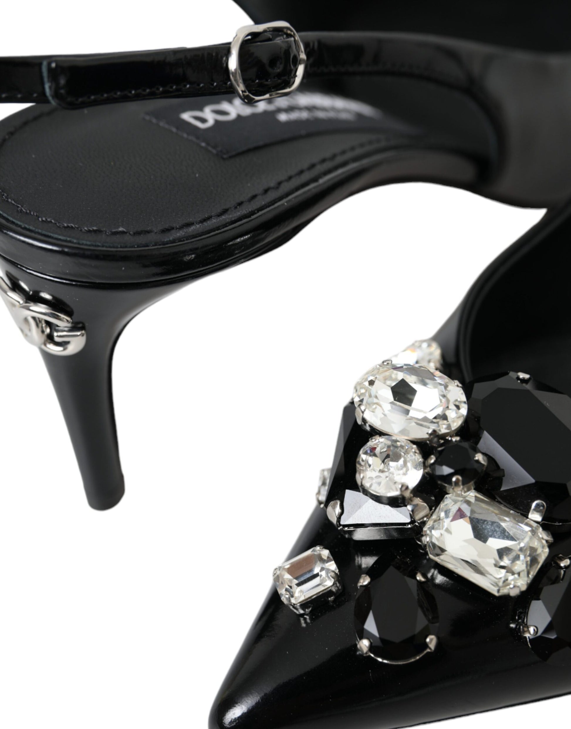 Schwarze Slingback-Schuhe aus Lackleder mit Kristallen