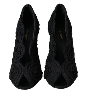 Schwarze Cordonetto Ricamo Pumps mit offener Spitze