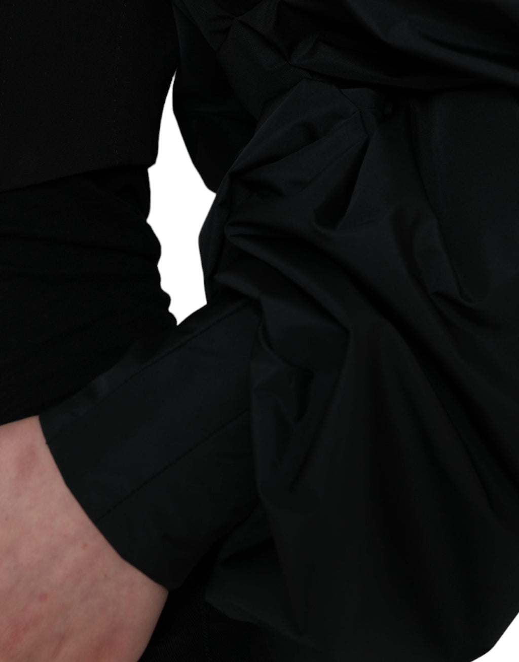 Schwarze, kurze Jacke aus Polyester mit Puffärmeln