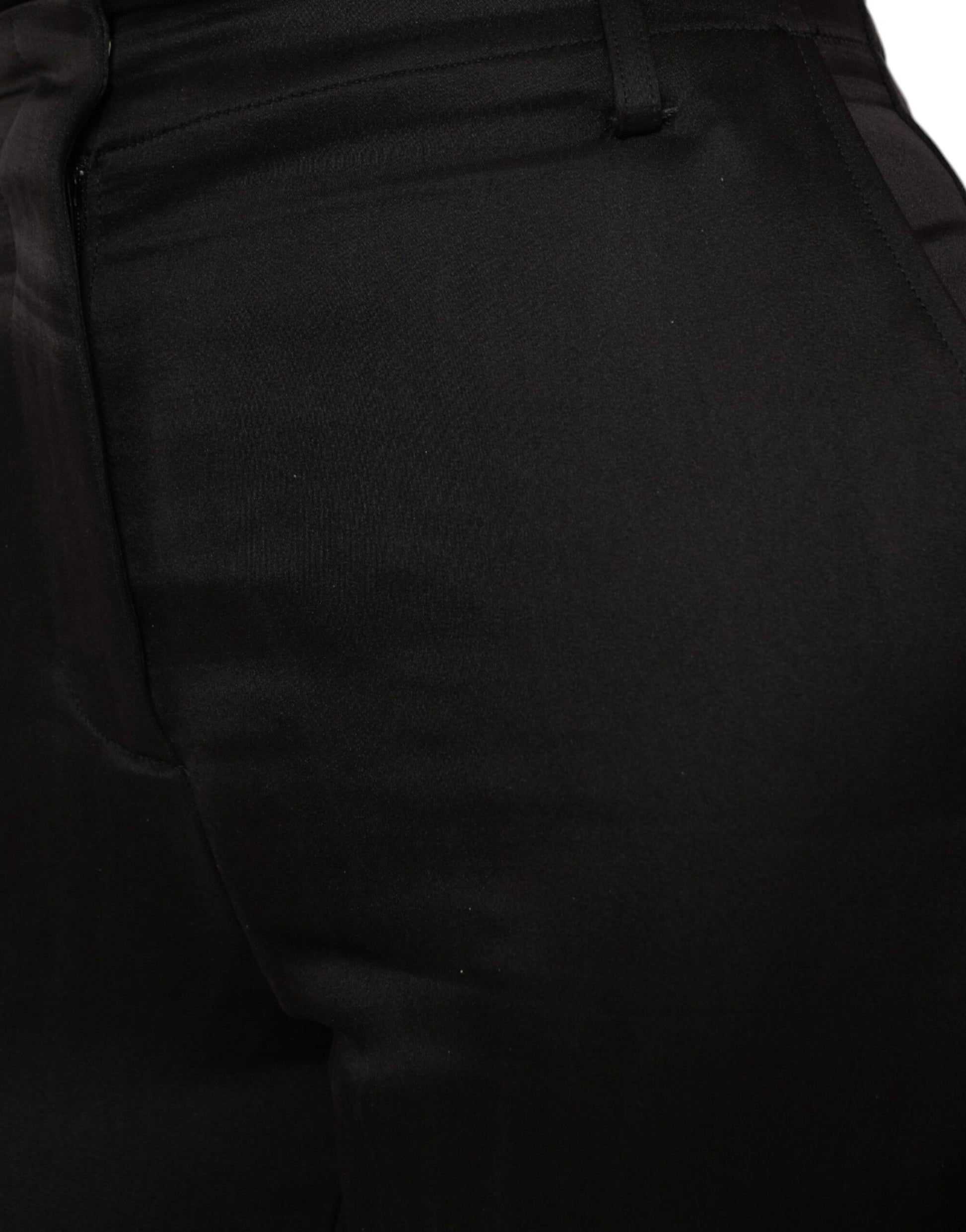 Schwarze Caprihose mit hoher Taille