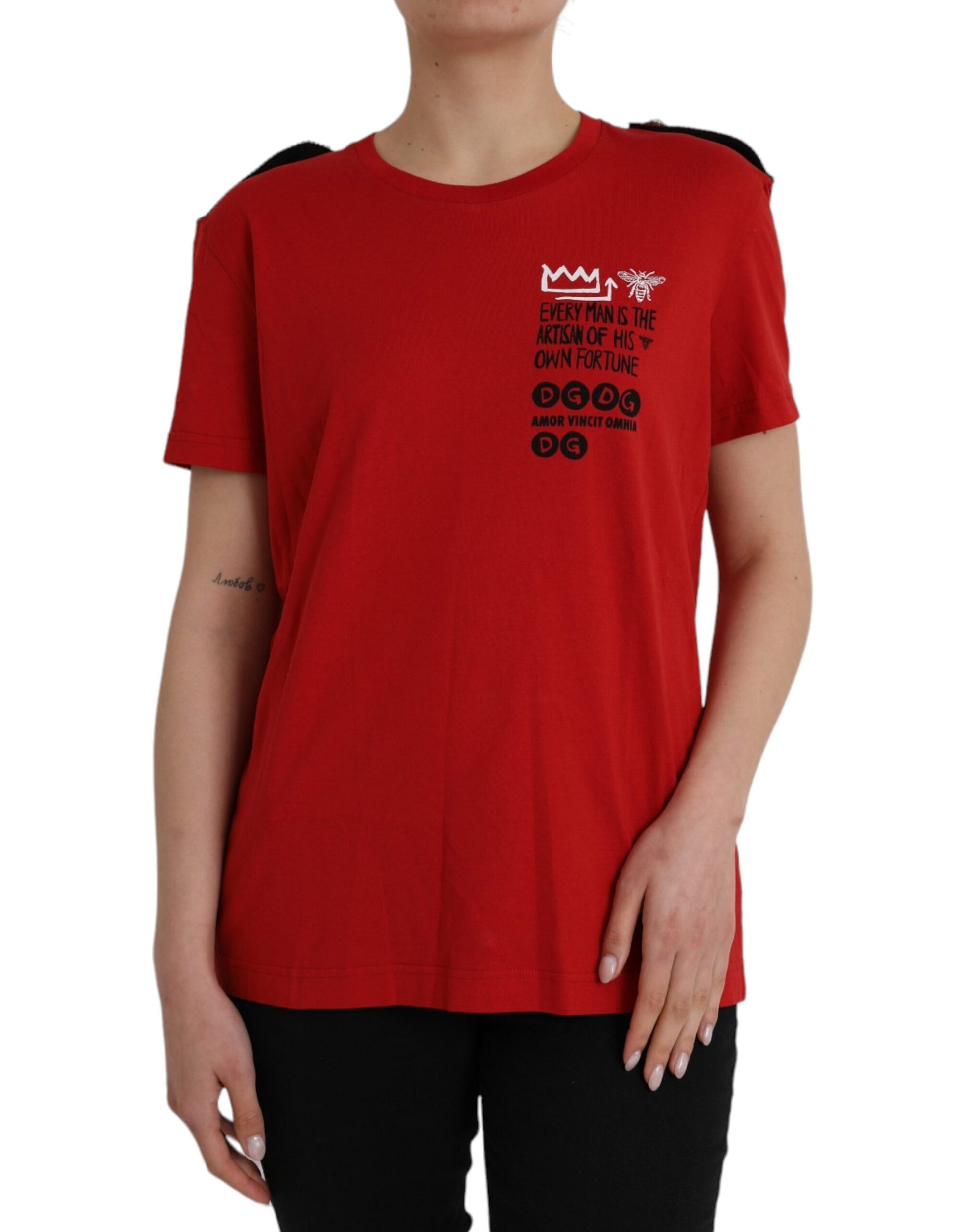 Rotes Baumwoll-T-Shirt mit Rundhalsausschnitt und grafischem Print