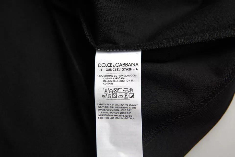 Schwarzes Baumwoll-T-Shirt mit Rundhalsausschnitt und Logo-Patch