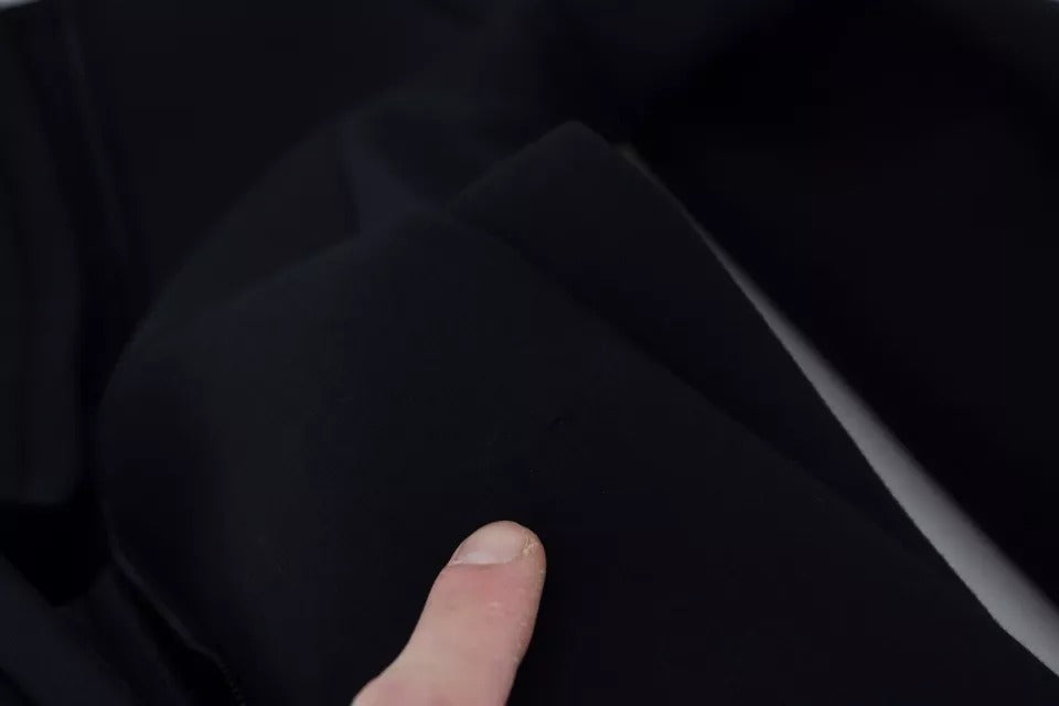 Schwarzes, langärmliges Minikleid aus Baumwolle in A-Linie